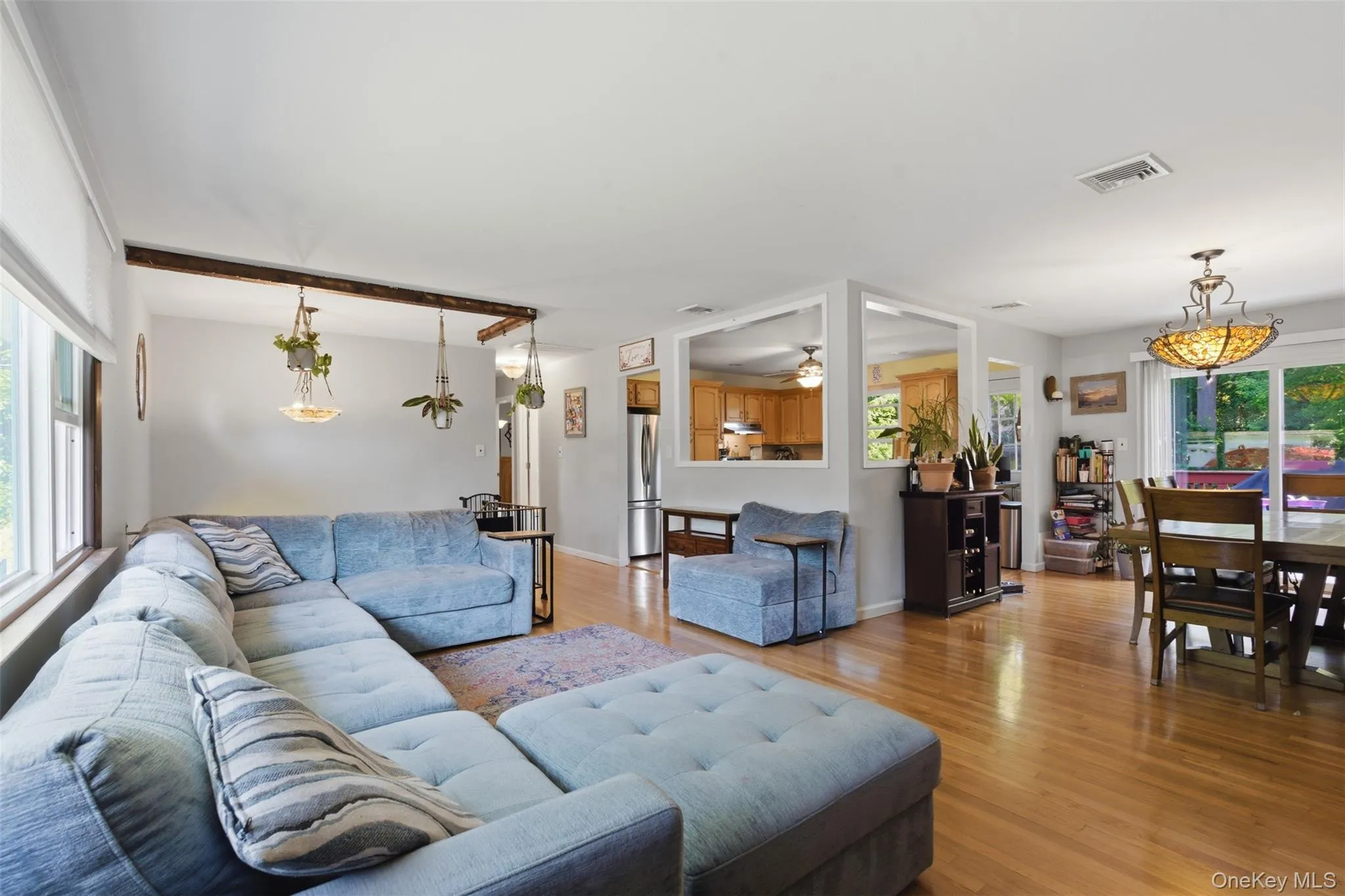 55 Carolina Drive, Clarkstown, NY, 4 Bedrooms Bedrooms, 8 Rooms Rooms,1 BathroomBathrooms,Residential,For Rent,Carolina,0,1011191 55 Carolina Drive, Clarkstown, NY, 4 Bedrooms Bedrooms, 8 Rooms Rooms,1 BathroomBathrooms,Residential,For Rent,Carolina,0,1011191