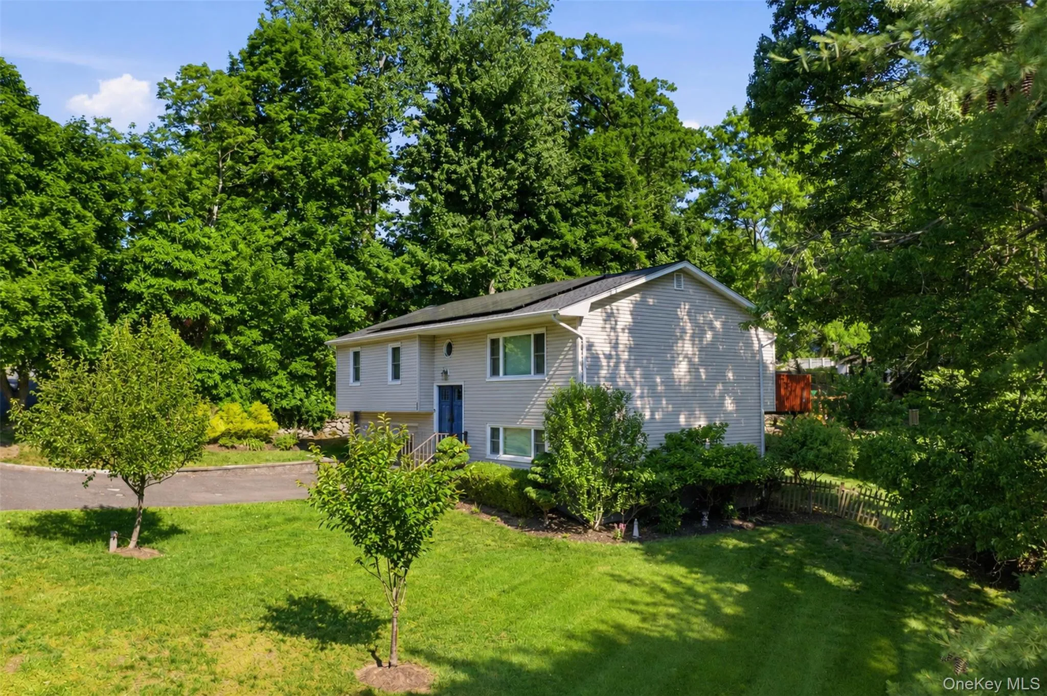 55 Carolina Drive, Clarkstown, NY, 4 Bedrooms Bedrooms, 8 Rooms Rooms,1 BathroomBathrooms,Residential,For Rent,Carolina,0,1011191 55 Carolina Drive, Clarkstown, NY, 4 Bedrooms Bedrooms, 8 Rooms Rooms,1 BathroomBathrooms,Residential,For Rent,Carolina,0,1011191