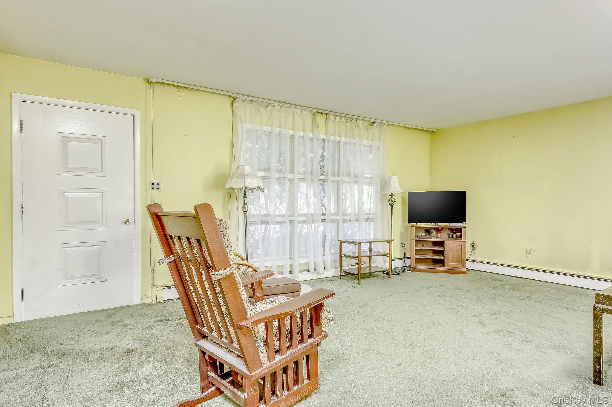 33 York Avenue, Thompson, NY, 3 Bedrooms Bedrooms, 5 Rooms Rooms,1 BathroomBathrooms,Residential,For Rent,York,0,1011192 33 York Avenue, Thompson, NY, 3 Bedrooms Bedrooms, 5 Rooms Rooms,1 BathroomBathrooms,Residential,For Rent,York,0,1011192