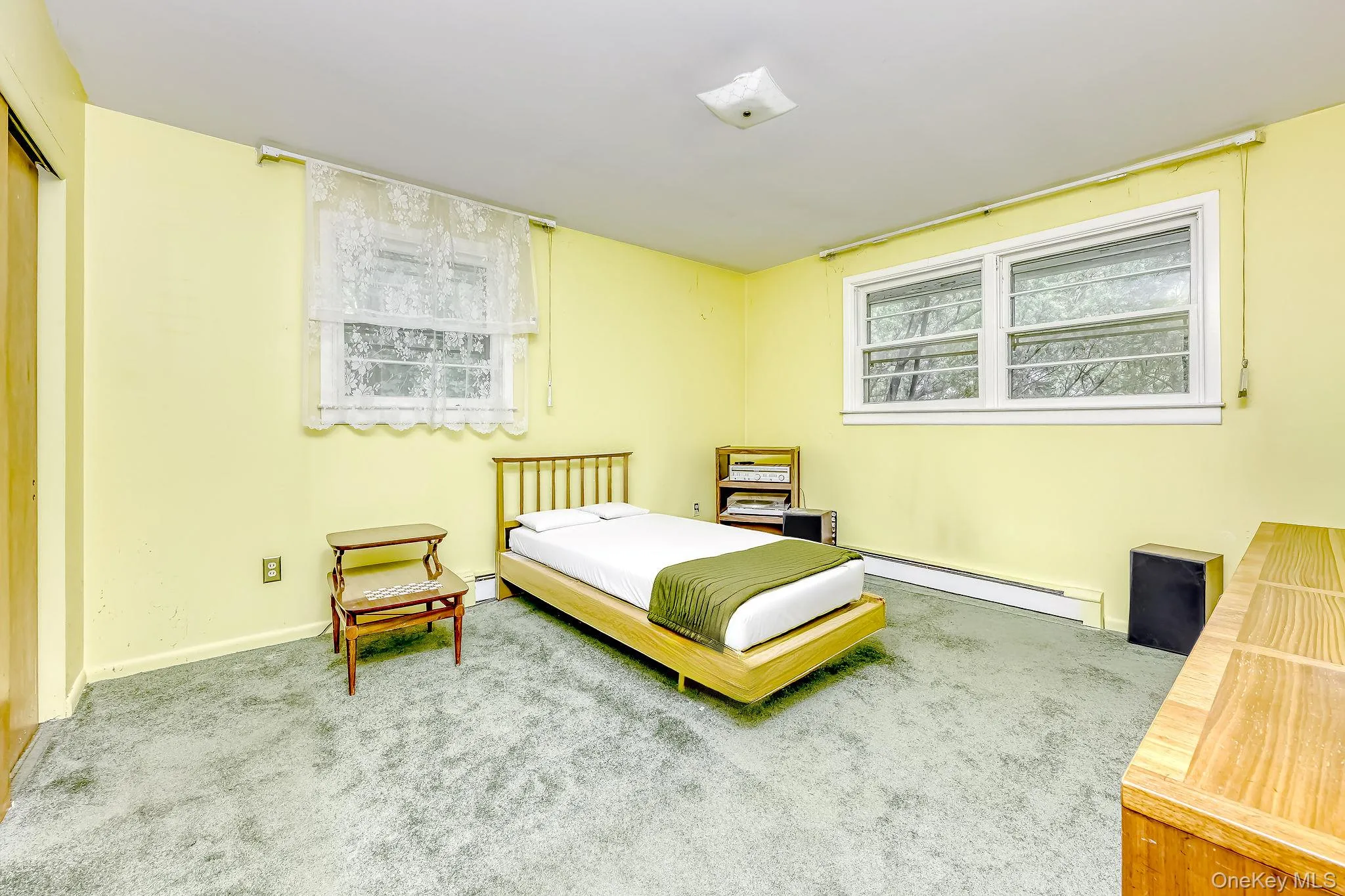 33 York Avenue, Thompson, NY, 3 Bedrooms Bedrooms, 5 Rooms Rooms,1 BathroomBathrooms,Residential,For Rent,York,0,1011192 33 York Avenue, Thompson, NY, 3 Bedrooms Bedrooms, 5 Rooms Rooms,1 BathroomBathrooms,Residential,For Rent,York,0,1011192