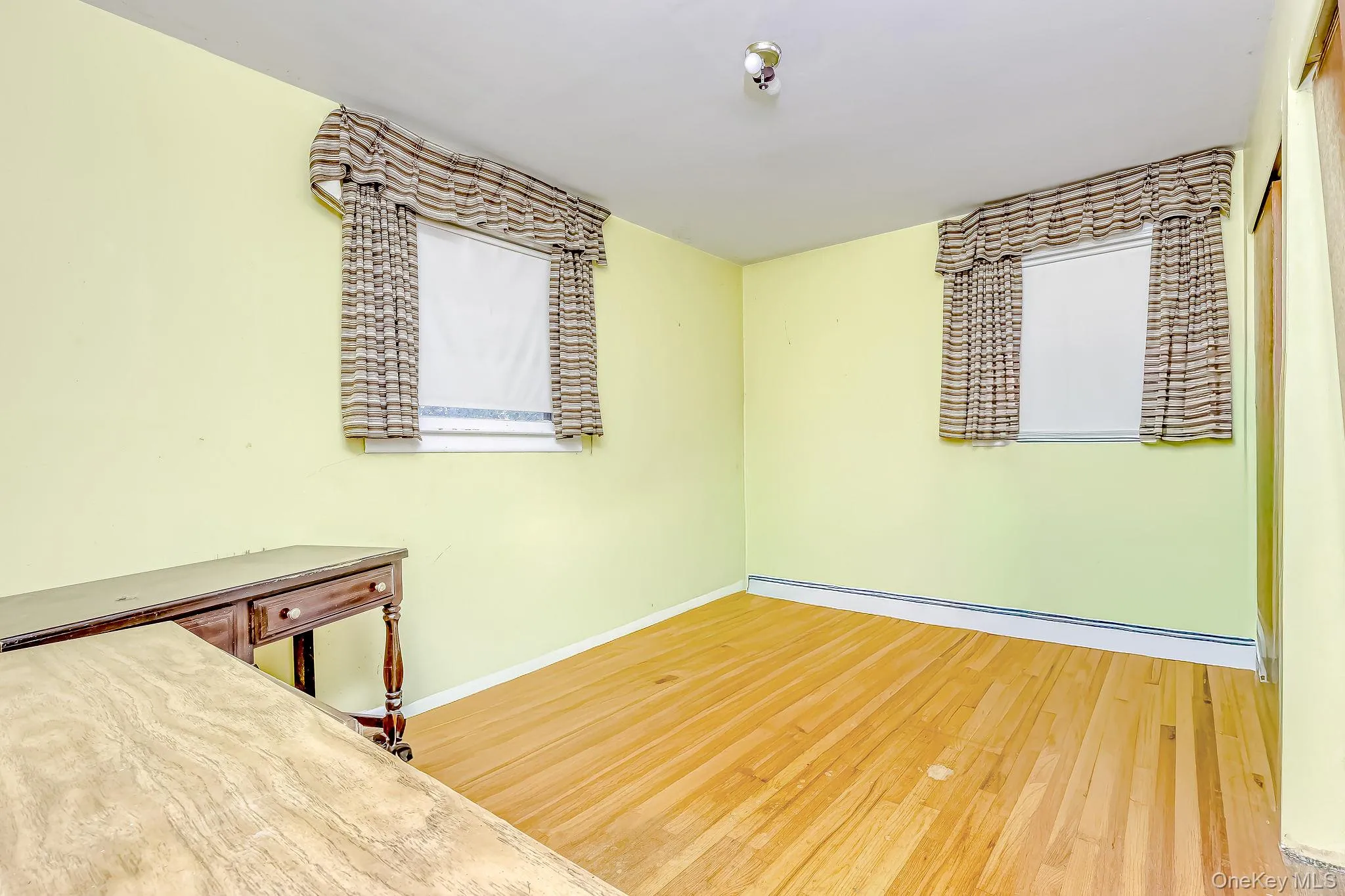 33 York Avenue, Thompson, NY, 3 Bedrooms Bedrooms, 5 Rooms Rooms,1 BathroomBathrooms,Residential,For Rent,York,0,1011192 33 York Avenue, Thompson, NY, 3 Bedrooms Bedrooms, 5 Rooms Rooms,1 BathroomBathrooms,Residential,For Rent,York,0,1011192
