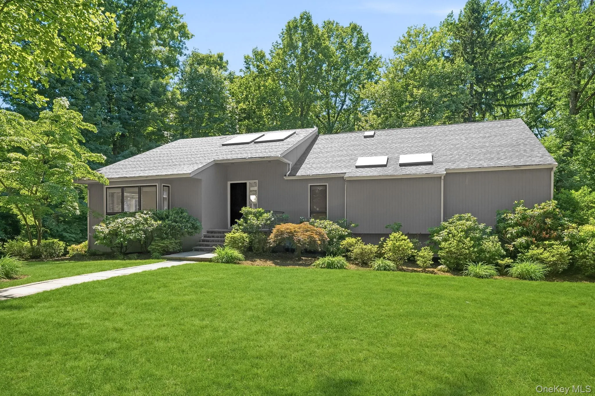 12 Hearthstone Circle, Greenburgh, NY, 4 Bedrooms Bedrooms, 13 Rooms Rooms,4 BathroomsBathrooms,Residential,For Rent,Hearthstone,0,1011199 12 Hearthstone Circle, Greenburgh, NY, 4 Bedrooms Bedrooms, 13 Rooms Rooms,4 BathroomsBathrooms,Residential,For Rent,Hearthstone,0,1011199