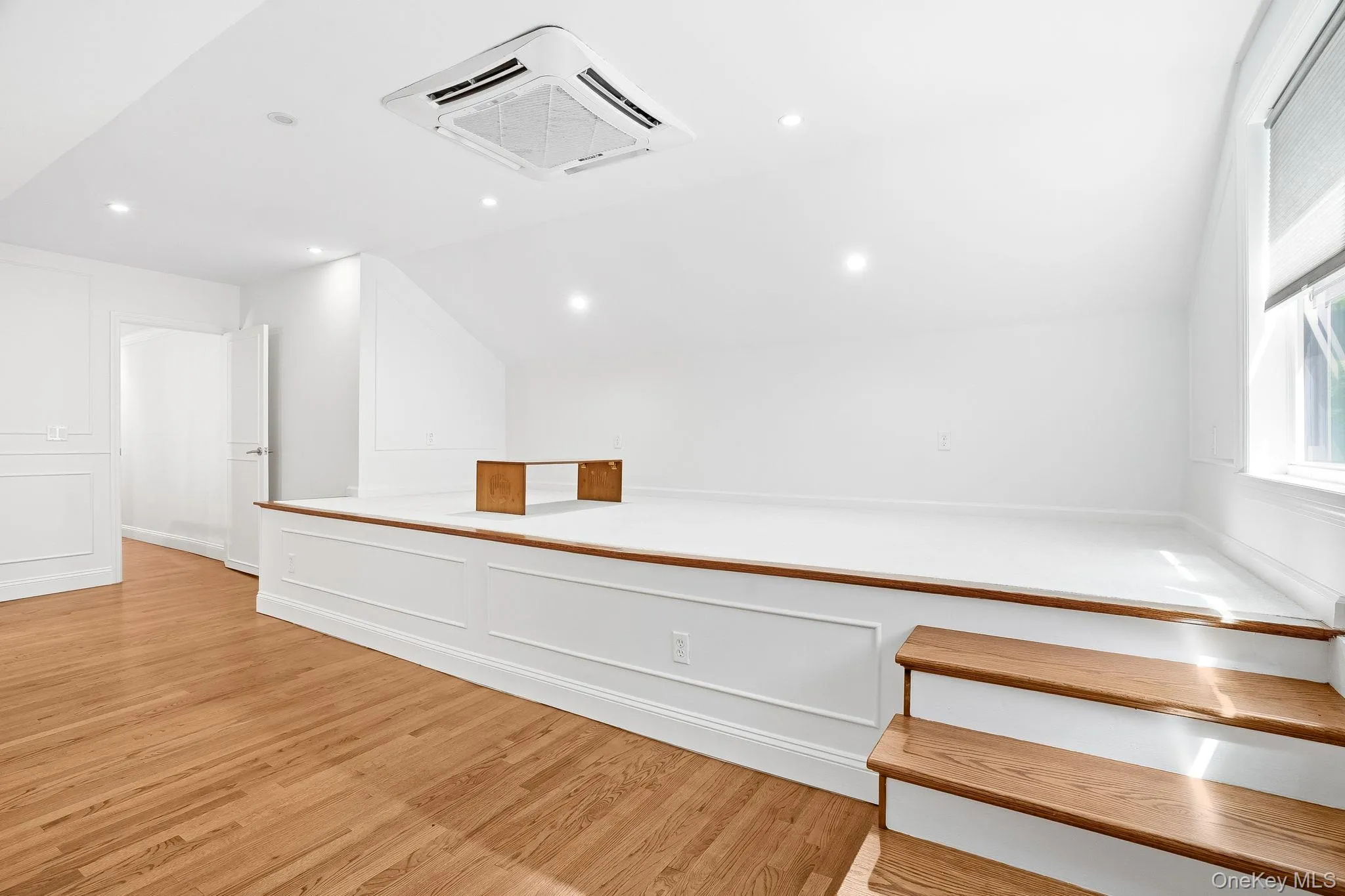 12 Hearthstone Circle, Greenburgh, NY, 4 Bedrooms Bedrooms, 13 Rooms Rooms,4 BathroomsBathrooms,Residential,For Rent,Hearthstone,0,1011199 12 Hearthstone Circle, Greenburgh, NY, 4 Bedrooms Bedrooms, 13 Rooms Rooms,4 BathroomsBathrooms,Residential,For Rent,Hearthstone,0,1011199