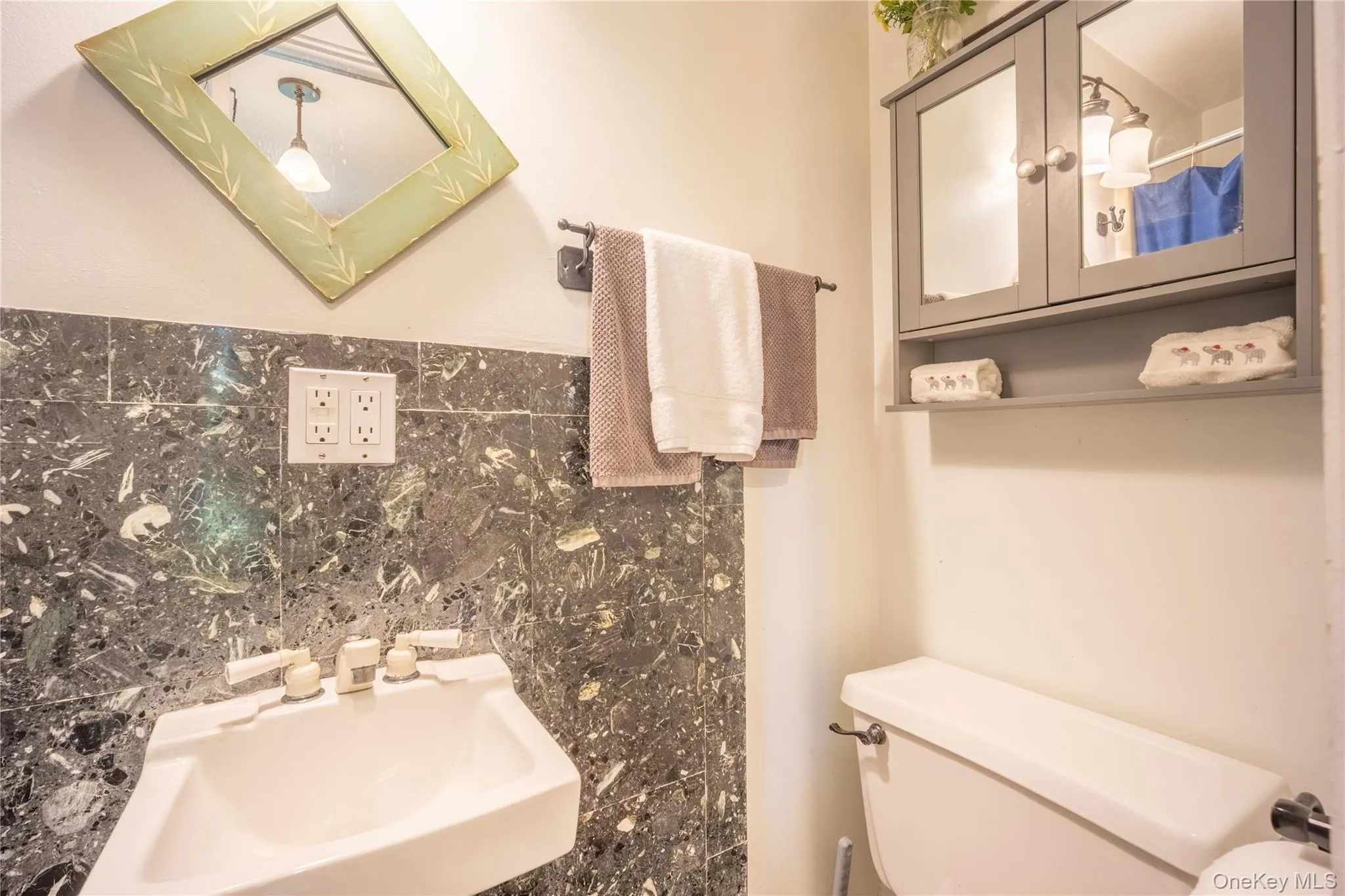 138 Ohioville Road, New Paltz, NY, 3 Bedrooms Bedrooms, 5 Rooms Rooms,1 BathroomBathrooms,Residential,For Rent,Ohioville,0,1011202 138 Ohioville Road, New Paltz, NY, 3 Bedrooms Bedrooms, 5 Rooms Rooms,1 BathroomBathrooms,Residential,For Rent,Ohioville,0,1011202