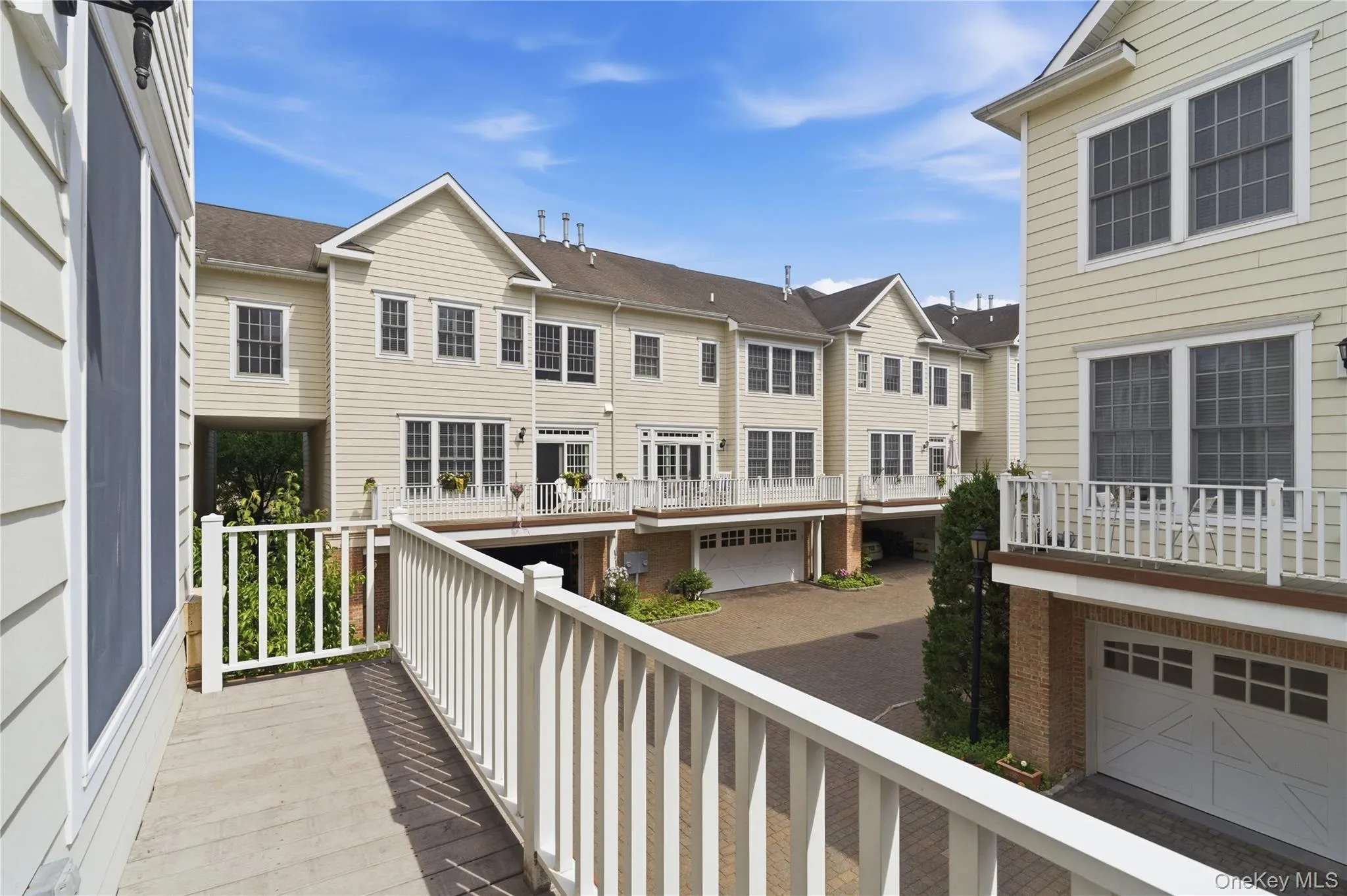 23 Mariners Walk, Oyster Bay, NY, 2 Bedrooms Bedrooms, 6 Rooms Rooms,2 BathroomsBathrooms,Residential,For Rent,Mariners,0,1011203 23 Mariners Walk, Oyster Bay, NY, 2 Bedrooms Bedrooms, 6 Rooms Rooms,2 BathroomsBathrooms,Residential,For Rent,Mariners,0,1011203