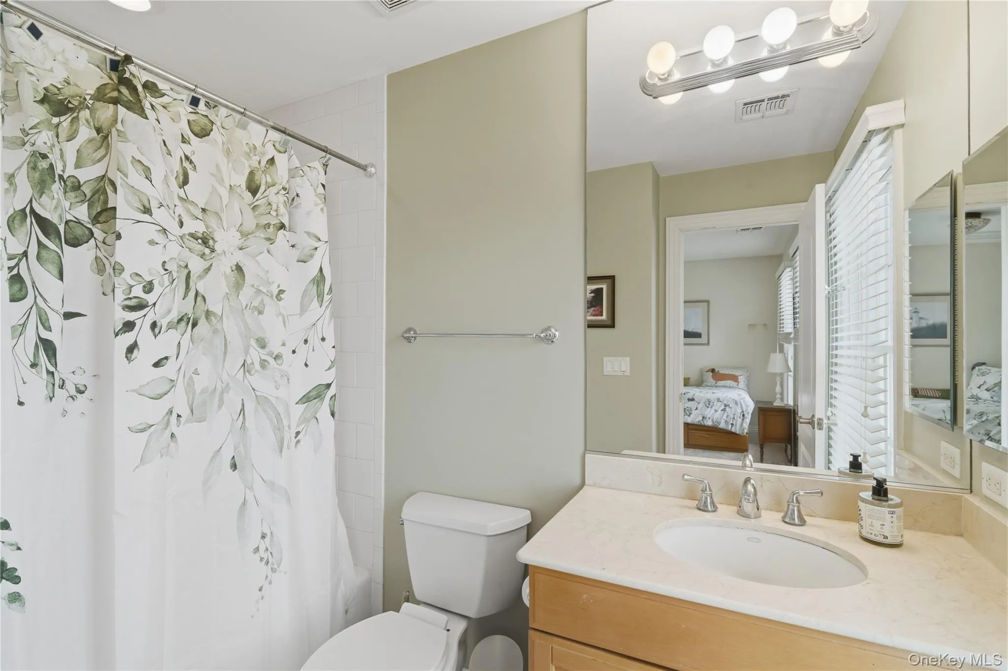 23 Mariners Walk, Oyster Bay, NY, 2 Bedrooms Bedrooms, 6 Rooms Rooms,2 BathroomsBathrooms,Residential,For Rent,Mariners,0,1011203 23 Mariners Walk, Oyster Bay, NY, 2 Bedrooms Bedrooms, 6 Rooms Rooms,2 BathroomsBathrooms,Residential,For Rent,Mariners,0,1011203