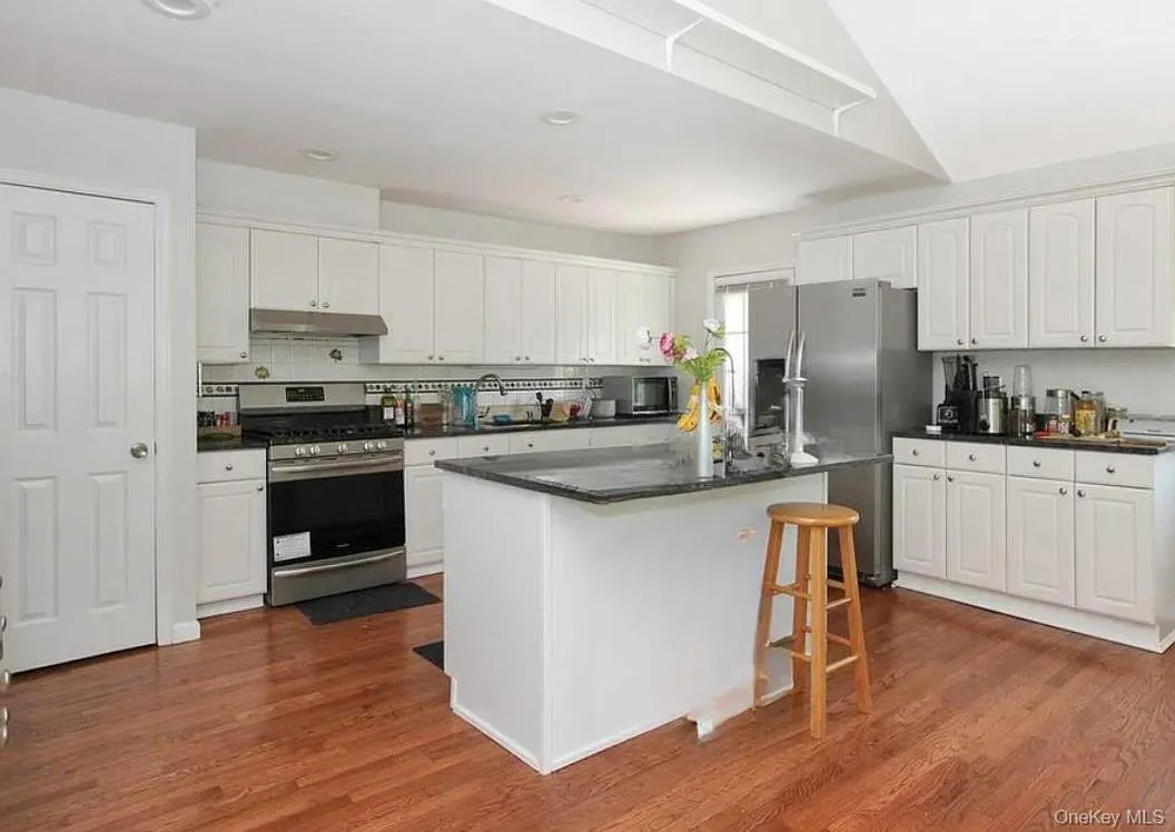 11 Antler Lane, Brookhaven, NY, 4 Bedrooms Bedrooms, 11 Rooms Rooms,2 BathroomsBathrooms,Residential,For Rent,Antler,0,1011204 11 Antler Lane, Brookhaven, NY, 4 Bedrooms Bedrooms, 11 Rooms Rooms,2 BathroomsBathrooms,Residential,For Rent,Antler,0,1011204