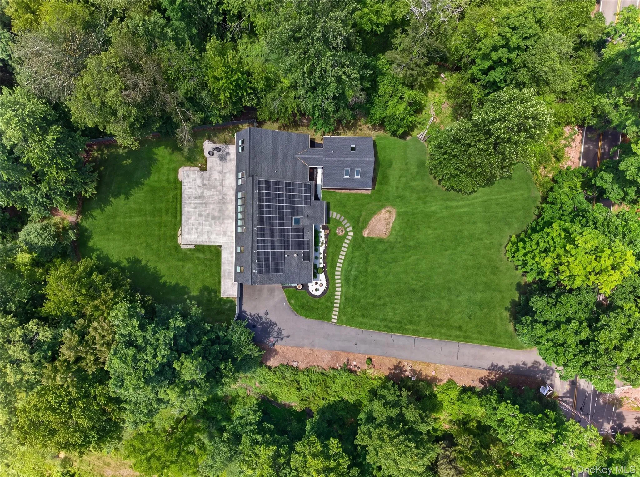194 Mountain Road, Clarkstown, NY, 4 Bedrooms Bedrooms, 14 Rooms Rooms,3 BathroomsBathrooms,Residential,For Rent,Mountain,0,KEY1011208 194 Mountain Road, Clarkstown, NY, 4 Bedrooms Bedrooms, 14 Rooms Rooms,3 BathroomsBathrooms,Residential,For Rent,Mountain,0,KEY1011208