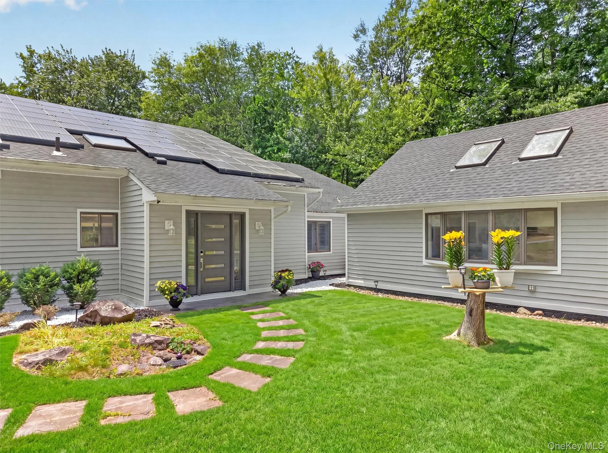 194 Mountain Road, Clarkstown, NY, 4 Bedrooms Bedrooms, 14 Rooms Rooms,3 BathroomsBathrooms,Residential,For Rent,Mountain,0,KEY1011208 194 Mountain Road, Clarkstown, NY, 4 Bedrooms Bedrooms, 14 Rooms Rooms,3 BathroomsBathrooms,Residential,For Rent,Mountain,0,KEY1011208