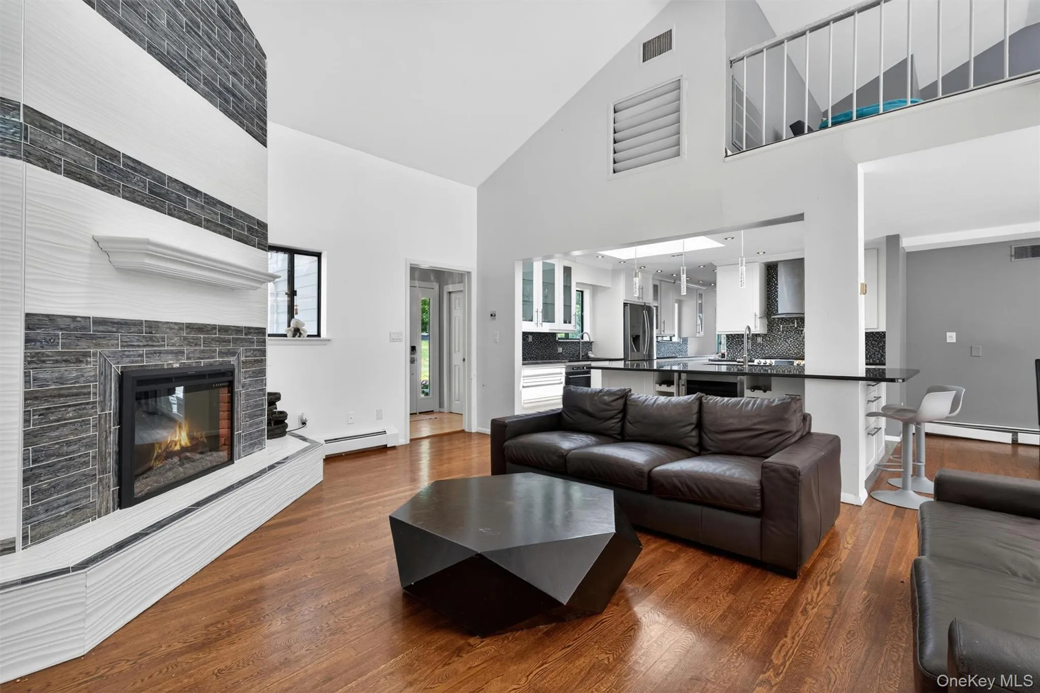 194 Mountain Road, Clarkstown, NY, 4 Bedrooms Bedrooms, 14 Rooms Rooms,3 BathroomsBathrooms,Residential,For Rent,Mountain,0,KEY1011208 194 Mountain Road, Clarkstown, NY, 4 Bedrooms Bedrooms, 14 Rooms Rooms,3 BathroomsBathrooms,Residential,For Rent,Mountain,0,KEY1011208