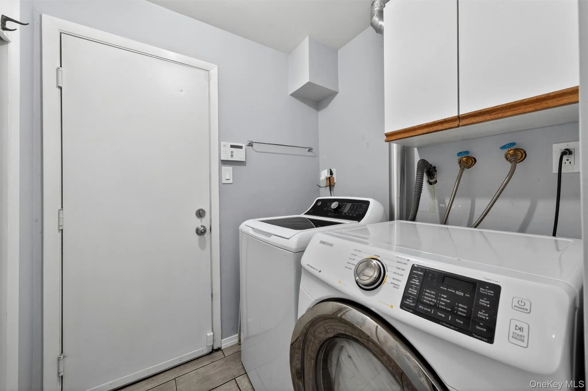 194 Mountain Road, Clarkstown, NY, 4 Bedrooms Bedrooms, 14 Rooms Rooms,3 BathroomsBathrooms,Residential,For Rent,Mountain,0,KEY1011208 194 Mountain Road, Clarkstown, NY, 4 Bedrooms Bedrooms, 14 Rooms Rooms,3 BathroomsBathrooms,Residential,For Rent,Mountain,0,KEY1011208