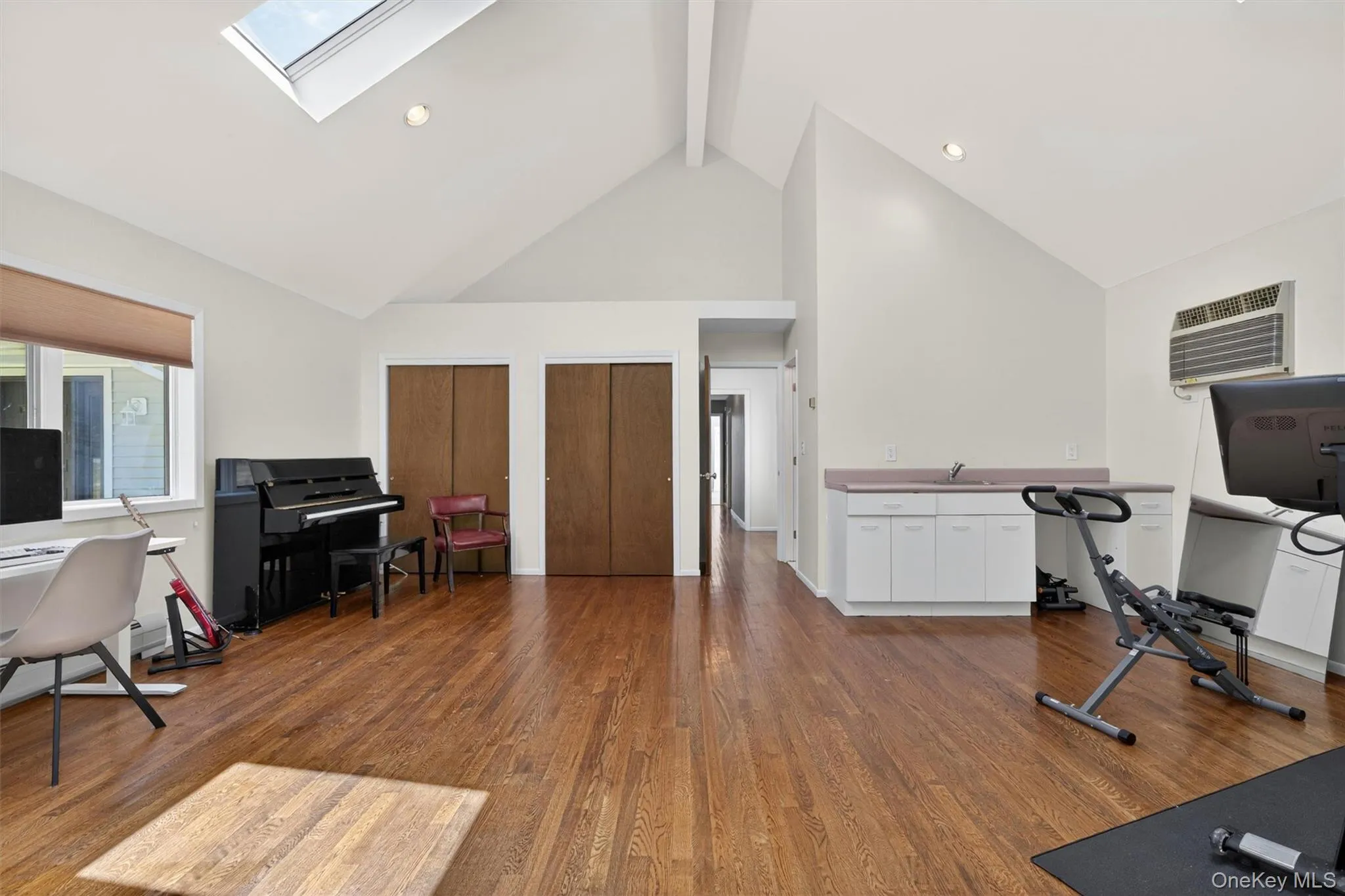 194 Mountain Road, Clarkstown, NY, 4 Bedrooms Bedrooms, 14 Rooms Rooms,3 BathroomsBathrooms,Residential,For Rent,Mountain,0,KEY1011208 194 Mountain Road, Clarkstown, NY, 4 Bedrooms Bedrooms, 14 Rooms Rooms,3 BathroomsBathrooms,Residential,For Rent,Mountain,0,KEY1011208