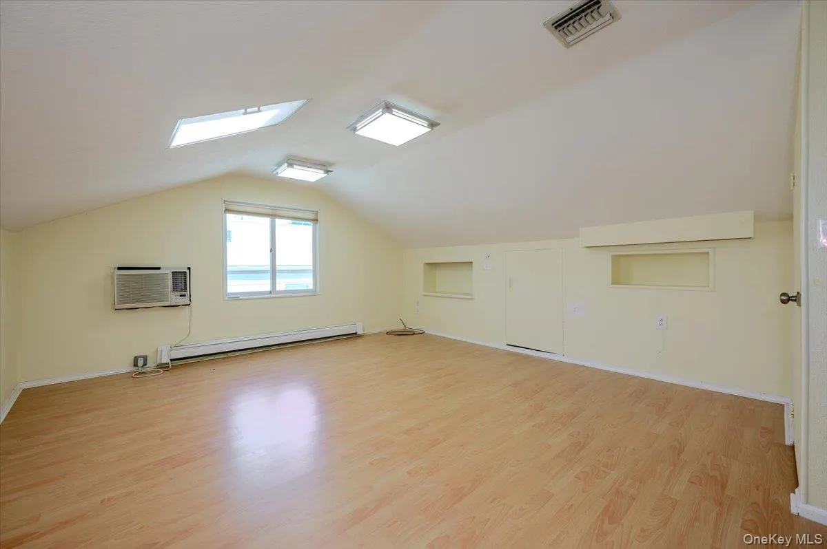 567 Oxford Road, Hempstead, NY, 4 Bedrooms Bedrooms, 8 Rooms Rooms,2 BathroomsBathrooms,Residential,For Rent,Oxford,0,1011209 567 Oxford Road, Hempstead, NY, 4 Bedrooms Bedrooms, 8 Rooms Rooms,2 BathroomsBathrooms,Residential,For Rent,Oxford,0,1011209