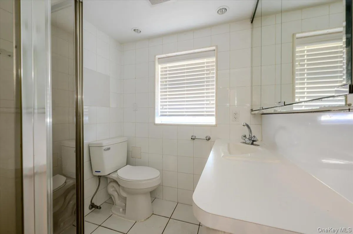 567 Oxford Road, Hempstead, NY, 4 Bedrooms Bedrooms, 8 Rooms Rooms,2 BathroomsBathrooms,Residential,For Rent,Oxford,0,1011209 567 Oxford Road, Hempstead, NY, 4 Bedrooms Bedrooms, 8 Rooms Rooms,2 BathroomsBathrooms,Residential,For Rent,Oxford,0,1011209
