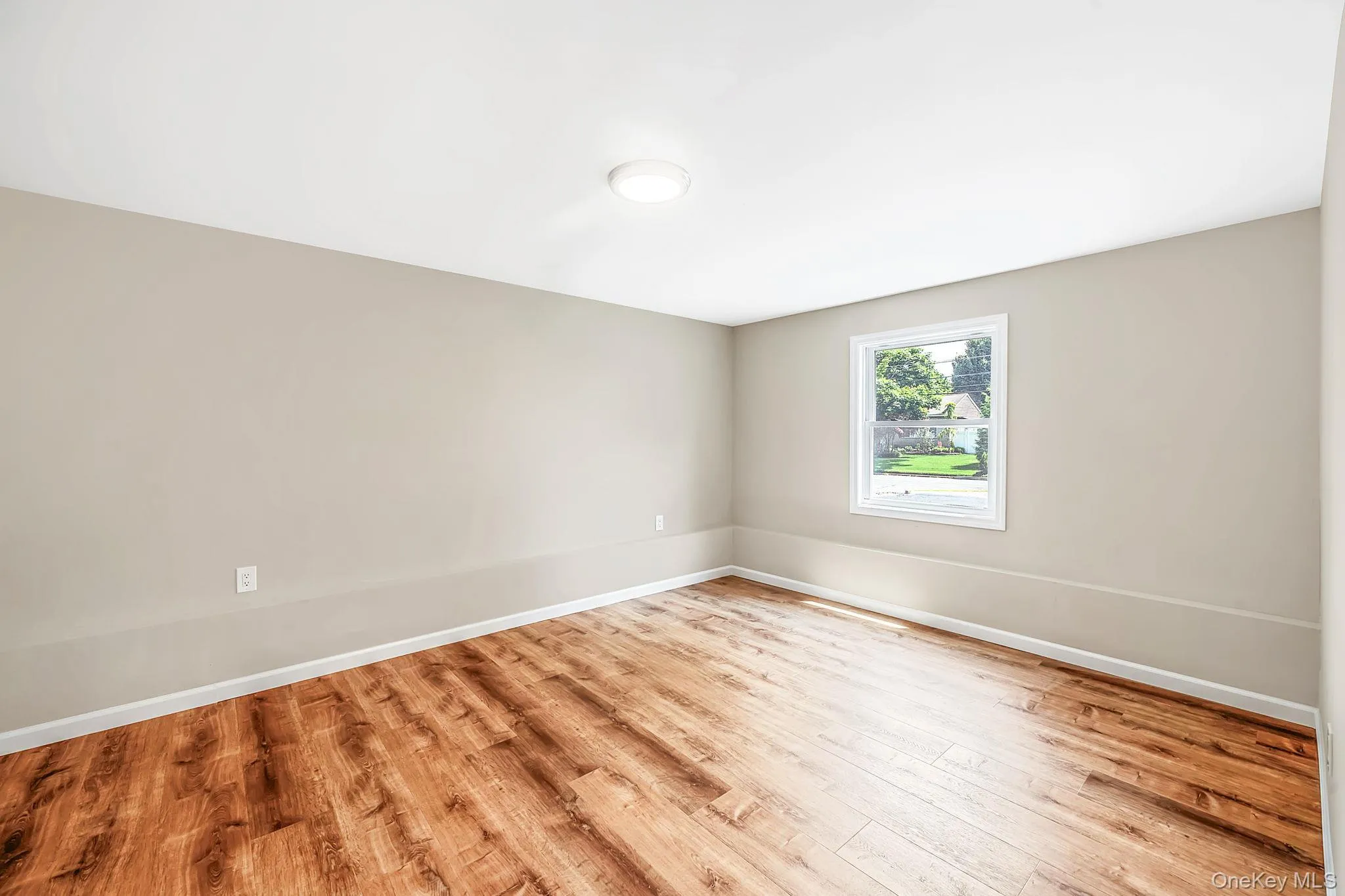610 Americus Avenue, Brookhaven, NY, 4 Bedrooms Bedrooms, 8 Rooms Rooms,1 BathroomBathrooms,Residential,For Rent,Americus,0,1011214 610 Americus Avenue, Brookhaven, NY, 4 Bedrooms Bedrooms, 8 Rooms Rooms,1 BathroomBathrooms,Residential,For Rent,Americus,0,1011214