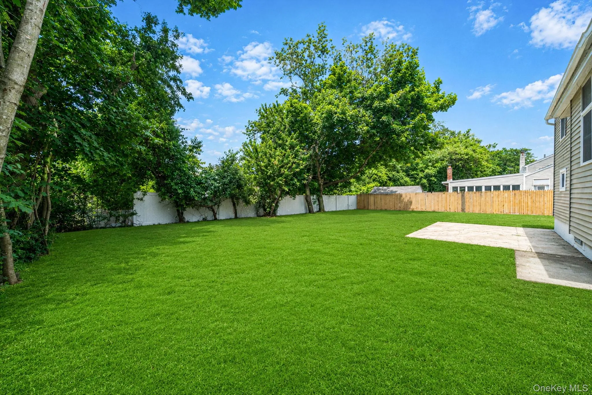 610 Americus Avenue, Brookhaven, NY, 4 Bedrooms Bedrooms, 8 Rooms Rooms,1 BathroomBathrooms,Residential,For Rent,Americus,0,1011214 610 Americus Avenue, Brookhaven, NY, 4 Bedrooms Bedrooms, 8 Rooms Rooms,1 BathroomBathrooms,Residential,For Rent,Americus,0,1011214