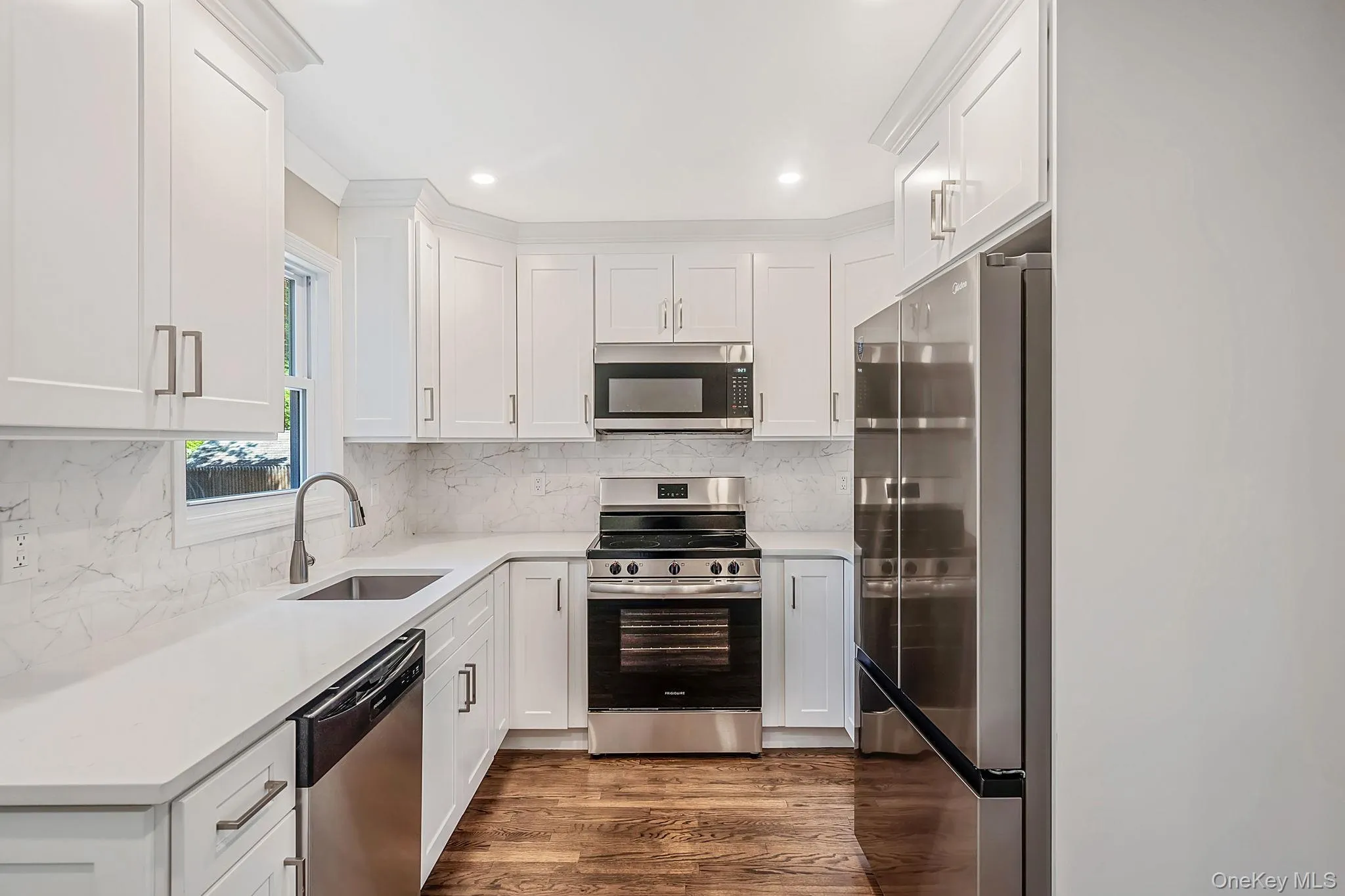 610 Americus Avenue, Brookhaven, NY, 4 Bedrooms Bedrooms, 8 Rooms Rooms,1 BathroomBathrooms,Residential,For Rent,Americus,0,1011214 610 Americus Avenue, Brookhaven, NY, 4 Bedrooms Bedrooms, 8 Rooms Rooms,1 BathroomBathrooms,Residential,For Rent,Americus,0,1011214
