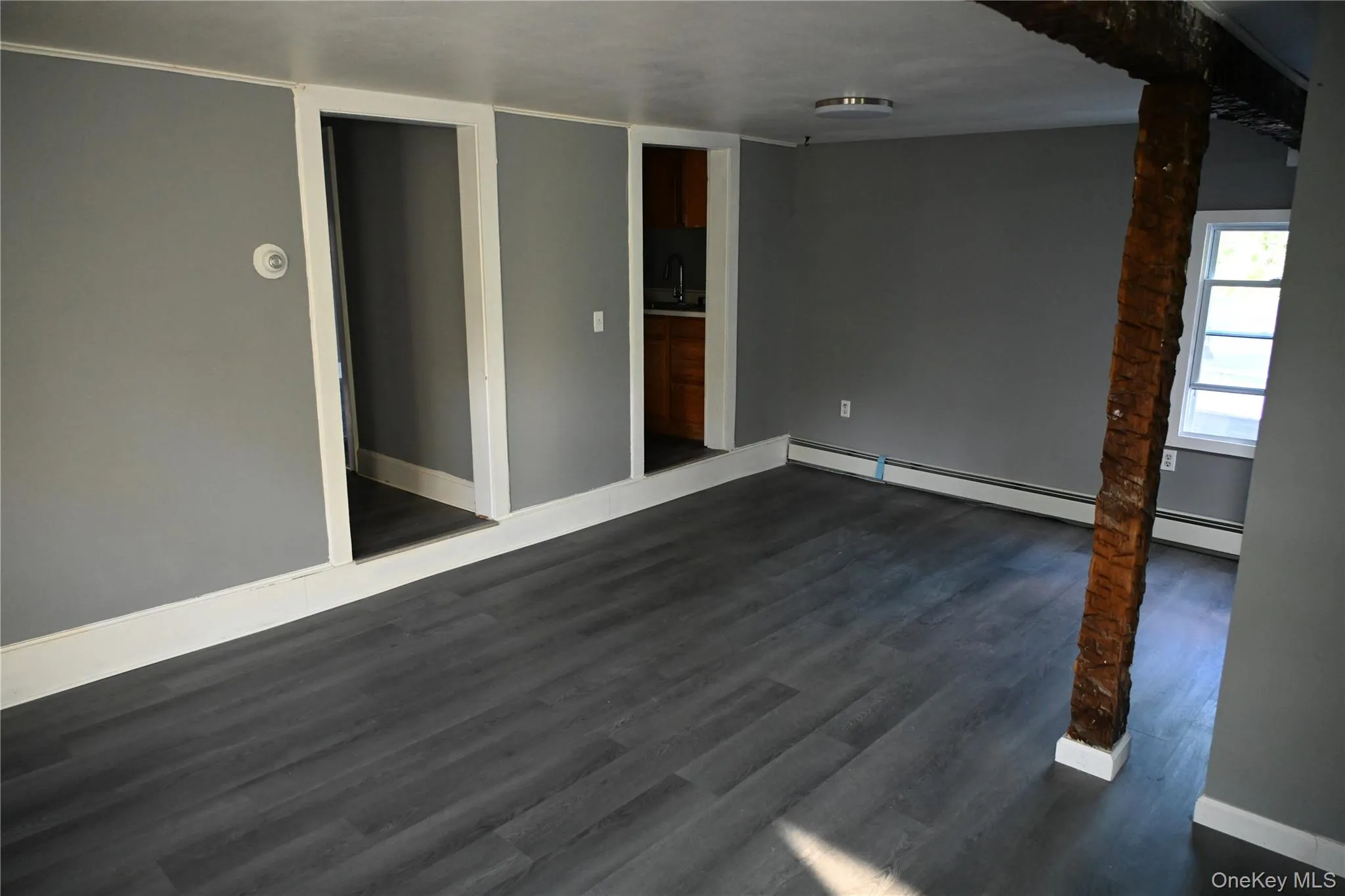 1040 Dutchess Turnpike, Poughkeepsie (town), NY, 2 Bedrooms Bedrooms, 6 Rooms Rooms,1 BathroomBathrooms,Residential Lease,For Rent,Dutchess,0,1011219 1040 Dutchess Turnpike, Poughkeepsie (town), NY, 2 Bedrooms Bedrooms, 6 Rooms Rooms,1 BathroomBathrooms,Residential Lease,For Rent,Dutchess,0,1011219