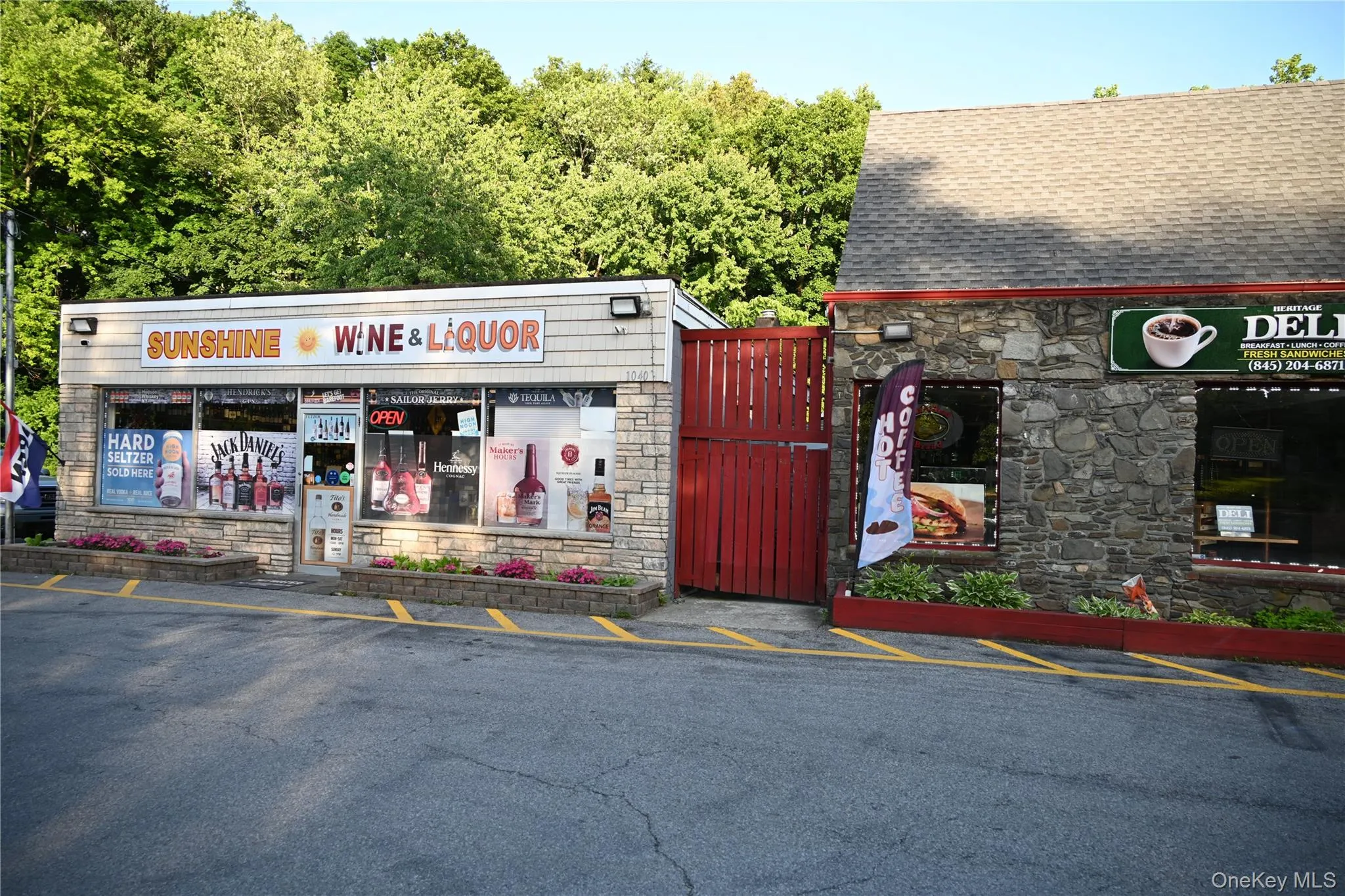 1040 Dutchess Turnpike, Poughkeepsie (town), NY, 2 Bedrooms Bedrooms, 6 Rooms Rooms,1 BathroomBathrooms,Residential Lease,For Rent,Dutchess,0,1011219 1040 Dutchess Turnpike, Poughkeepsie (town), NY, 2 Bedrooms Bedrooms, 6 Rooms Rooms,1 BathroomBathrooms,Residential Lease,For Rent,Dutchess,0,1011219
