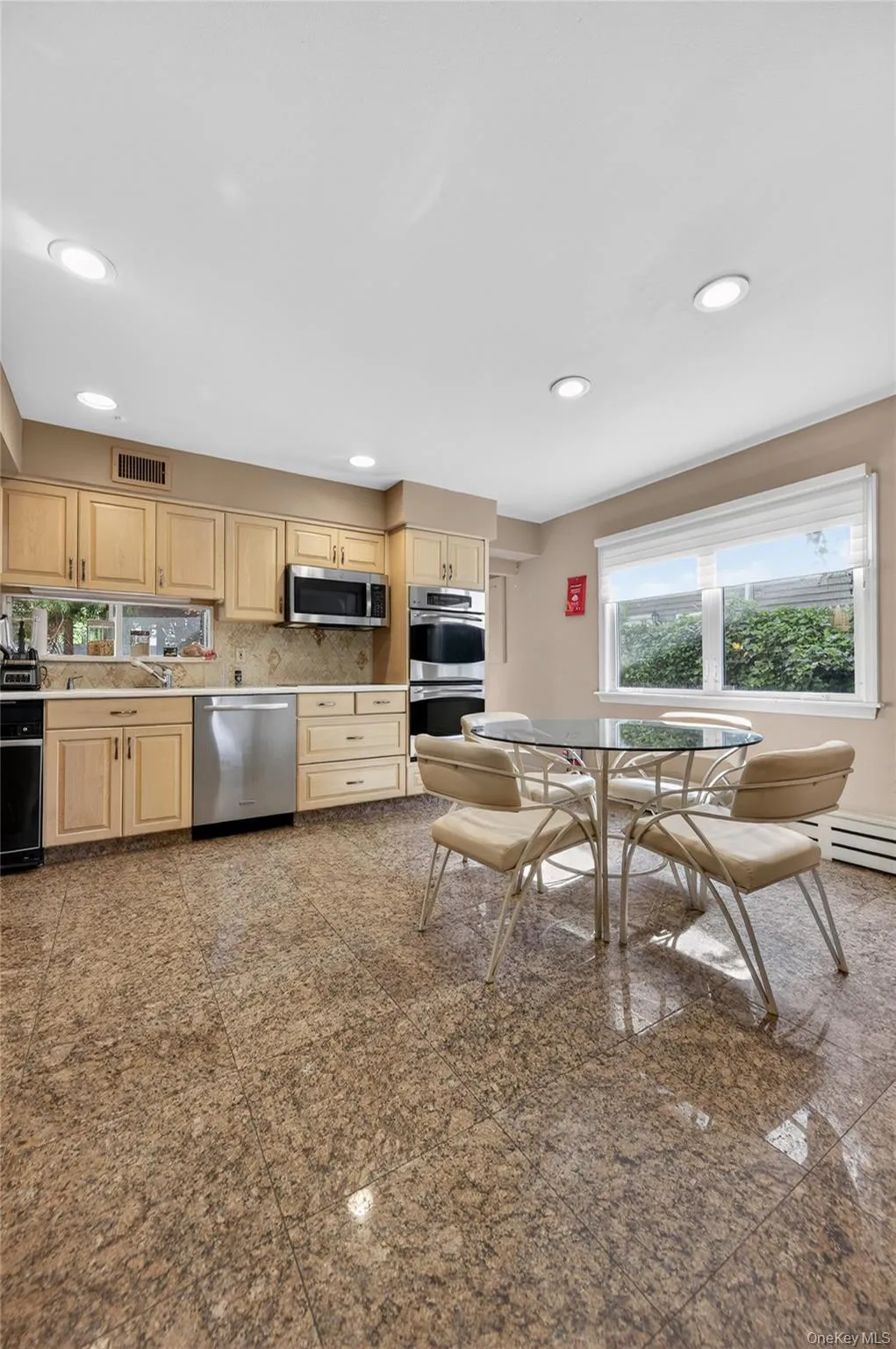 3145 Hewlett Avenue, Hempstead, NY, 4 Bedrooms Bedrooms, 8 Rooms Rooms,2 BathroomsBathrooms,Residential,For Rent,Hewlett,0,1011221 3145 Hewlett Avenue, Hempstead, NY, 4 Bedrooms Bedrooms, 8 Rooms Rooms,2 BathroomsBathrooms,Residential,For Rent,Hewlett,0,1011221