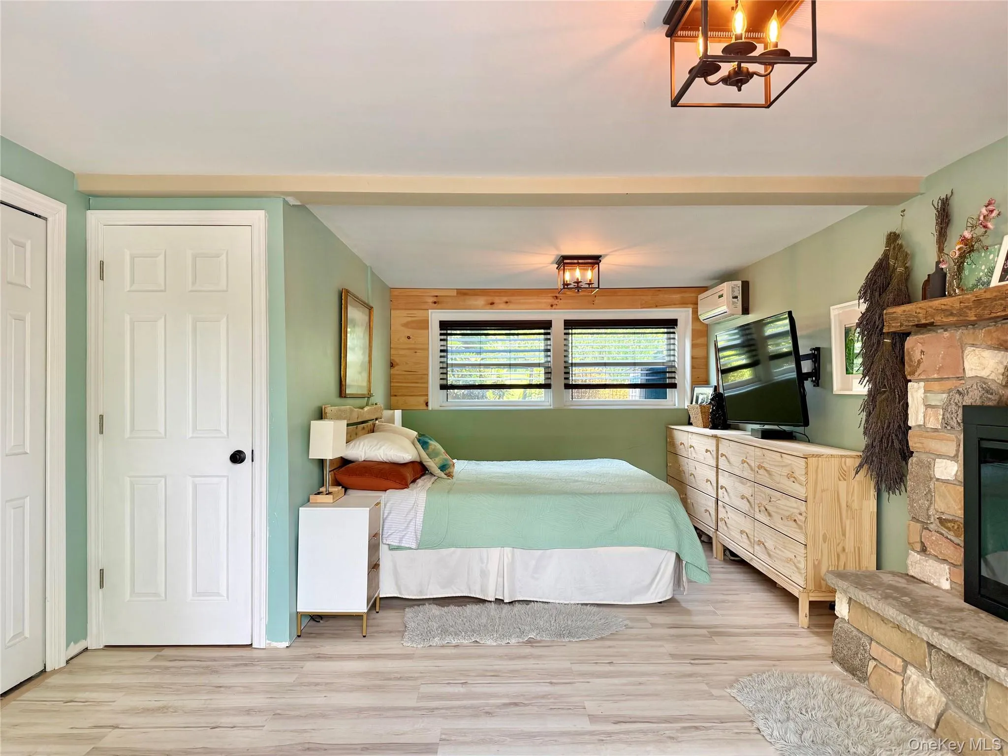 26 Bridle Lane, Chester Town, NY, 4 Bedrooms Bedrooms, 7 Rooms Rooms,2 BathroomsBathrooms,Residential,For Rent,Bridle,0,1011224 26 Bridle Lane, Chester Town, NY, 4 Bedrooms Bedrooms, 7 Rooms Rooms,2 BathroomsBathrooms,Residential,For Rent,Bridle,0,1011224