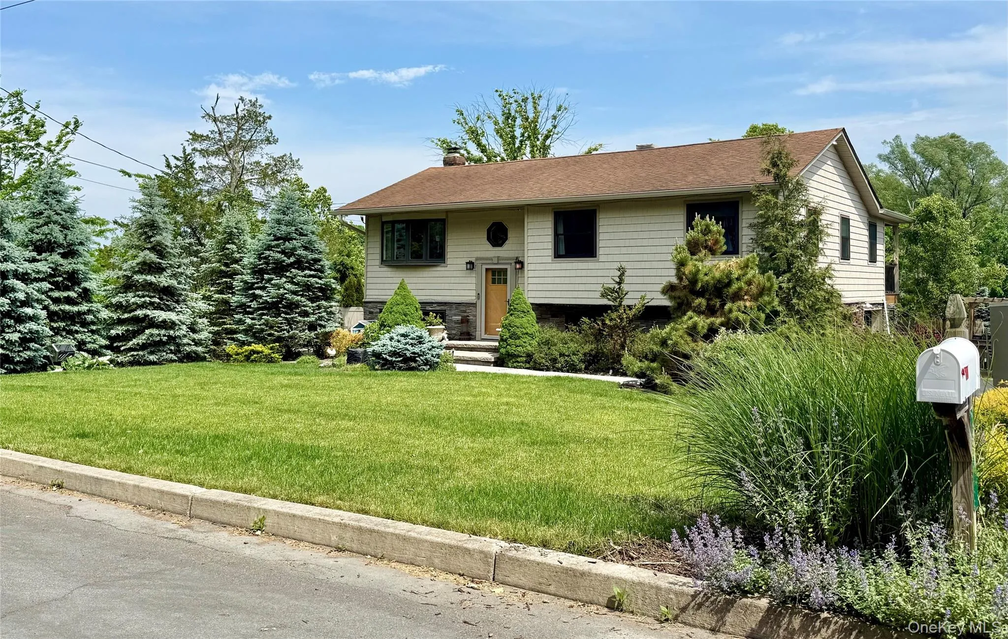 26 Bridle Lane, Chester Town, NY, 4 Bedrooms Bedrooms, 7 Rooms Rooms,2 BathroomsBathrooms,Residential,For Rent,Bridle,0,1011224 26 Bridle Lane, Chester Town, NY, 4 Bedrooms Bedrooms, 7 Rooms Rooms,2 BathroomsBathrooms,Residential,For Rent,Bridle,0,1011224