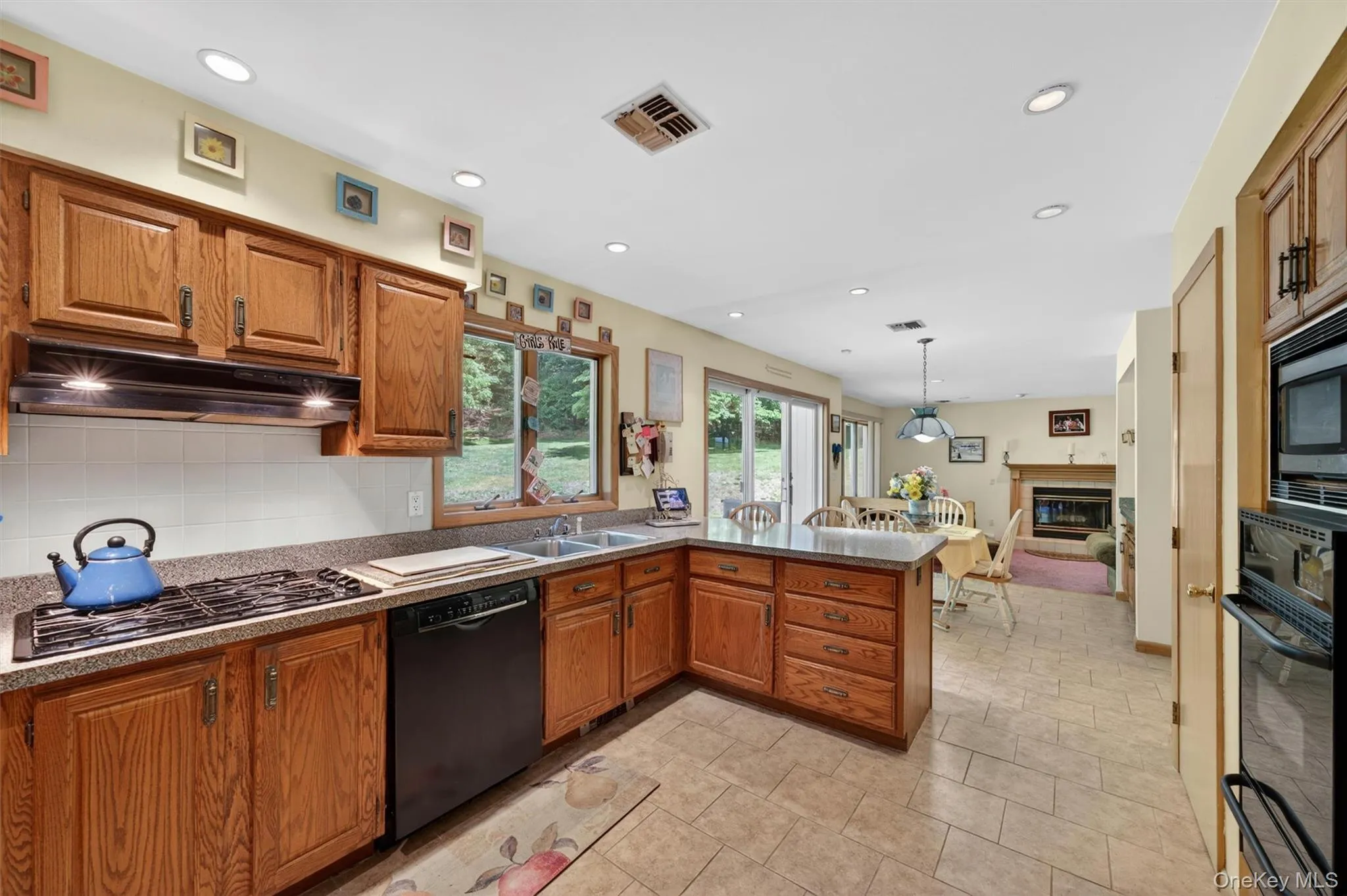 7 Indian Hill Road, Warwick (town), NY, 3 Bedrooms Bedrooms, 7 Rooms Rooms,2 BathroomsBathrooms,Residential,For Rent,Indian Hill,0,1011226 7 Indian Hill Road, Warwick (town), NY, 3 Bedrooms Bedrooms, 7 Rooms Rooms,2 BathroomsBathrooms,Residential,For Rent,Indian Hill,0,1011226