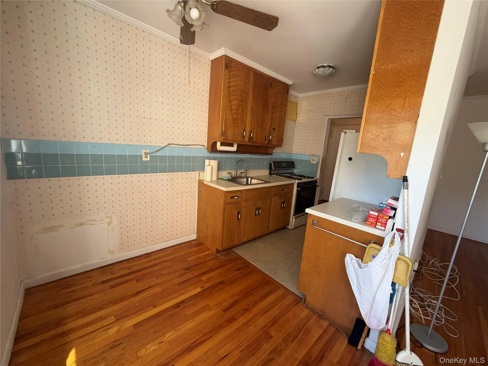 1111 Midland Avenue, Yonkers, NY, 1 Bedroom Bedrooms, 3 Rooms Rooms,1 BathroomBathrooms,Residential,For Rent,Midland,0,1011229 1111 Midland Avenue, Yonkers, NY, 1 Bedroom Bedrooms, 3 Rooms Rooms,1 BathroomBathrooms,Residential,For Rent,Midland,0,1011229