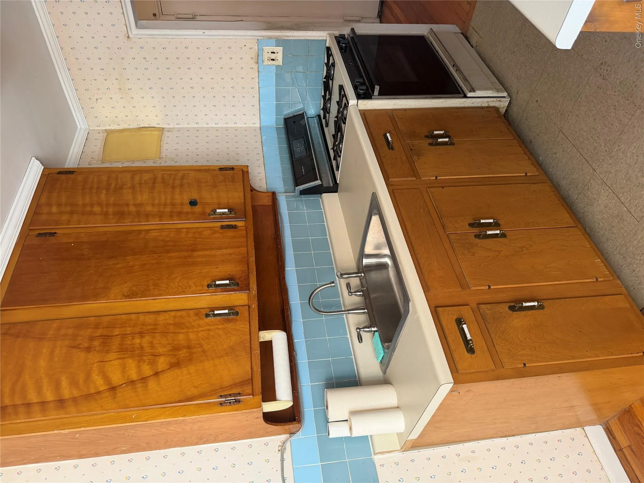 1111 Midland Avenue, Yonkers, NY, 1 Bedroom Bedrooms, 3 Rooms Rooms,1 BathroomBathrooms,Residential,For Rent,Midland,0,1011229 1111 Midland Avenue, Yonkers, NY, 1 Bedroom Bedrooms, 3 Rooms Rooms,1 BathroomBathrooms,Residential,For Rent,Midland,0,1011229