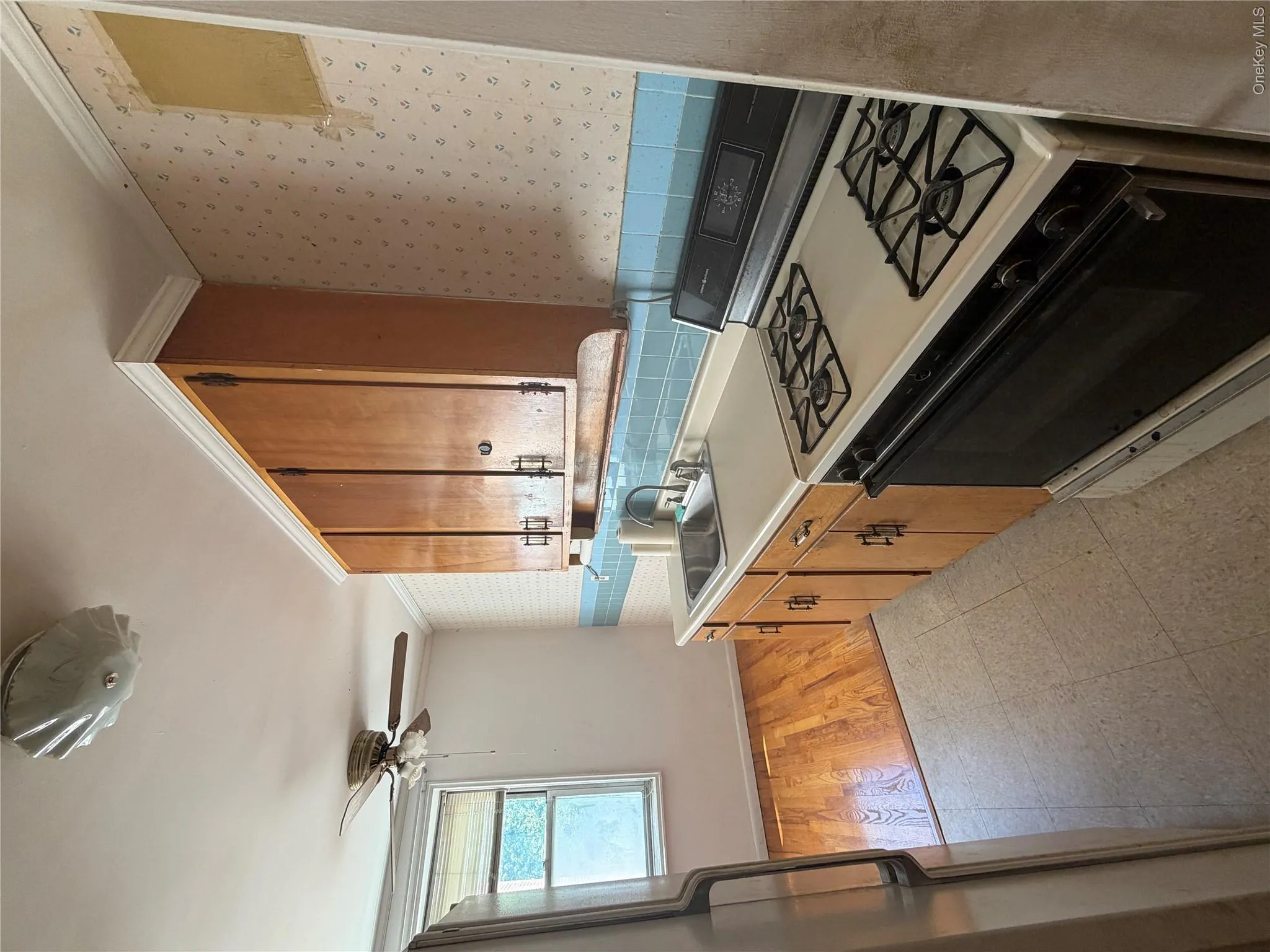 1111 Midland Avenue, Yonkers, NY, 1 Bedroom Bedrooms, 3 Rooms Rooms,1 BathroomBathrooms,Residential,For Rent,Midland,0,1011229 1111 Midland Avenue, Yonkers, NY, 1 Bedroom Bedrooms, 3 Rooms Rooms,1 BathroomBathrooms,Residential,For Rent,Midland,0,1011229