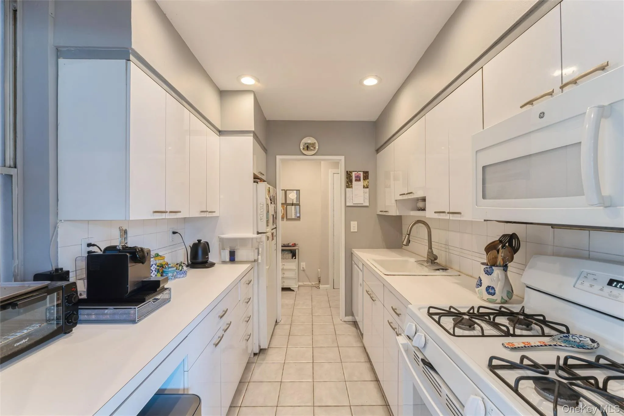 Galley kitchen. Galley kitchen.