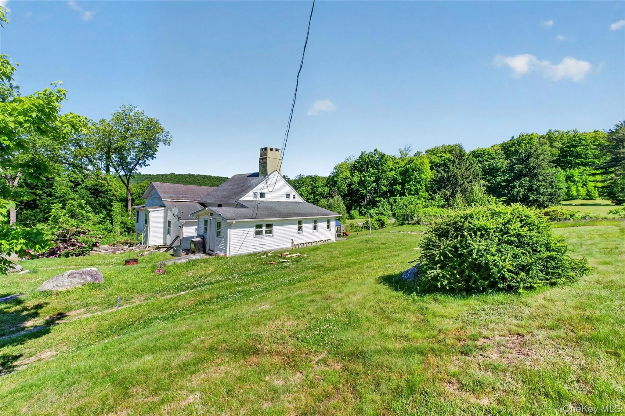 Rear view of 33 Bowen Court. Rear view of 33 Bowen Court.