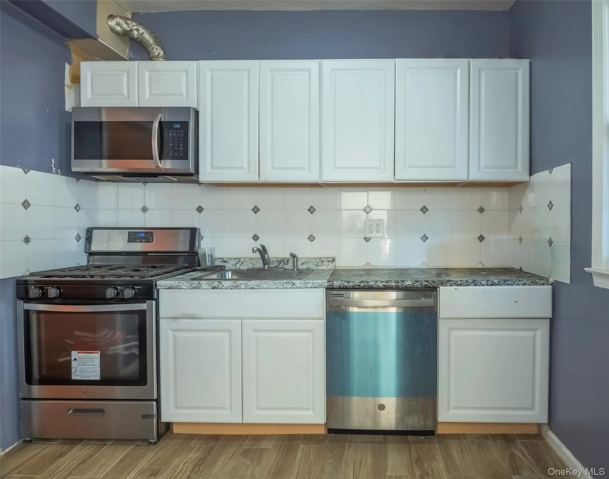 11205 103rd Avenue, New York, NY, 3 Bedrooms Bedrooms, 5 Rooms Rooms,2 BathroomsBathrooms,Residential,For Rent,103rd,0,1011241 11205 103rd Avenue, New York, NY, 3 Bedrooms Bedrooms, 5 Rooms Rooms,2 BathroomsBathrooms,Residential,For Rent,103rd,0,1011241