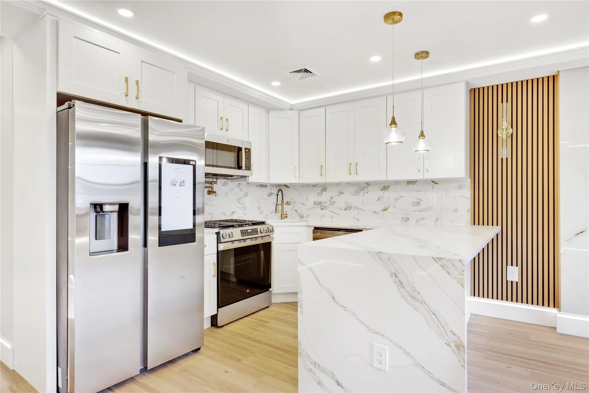 25827 147th Avenue, New York, NY, 9 Bedrooms Bedrooms, 15 Rooms Rooms,5 BathroomsBathrooms,Residential,For Rent,147th,0,1011242 25827 147th Avenue, New York, NY, 9 Bedrooms Bedrooms, 15 Rooms Rooms,5 BathroomsBathrooms,Residential,For Rent,147th,0,1011242