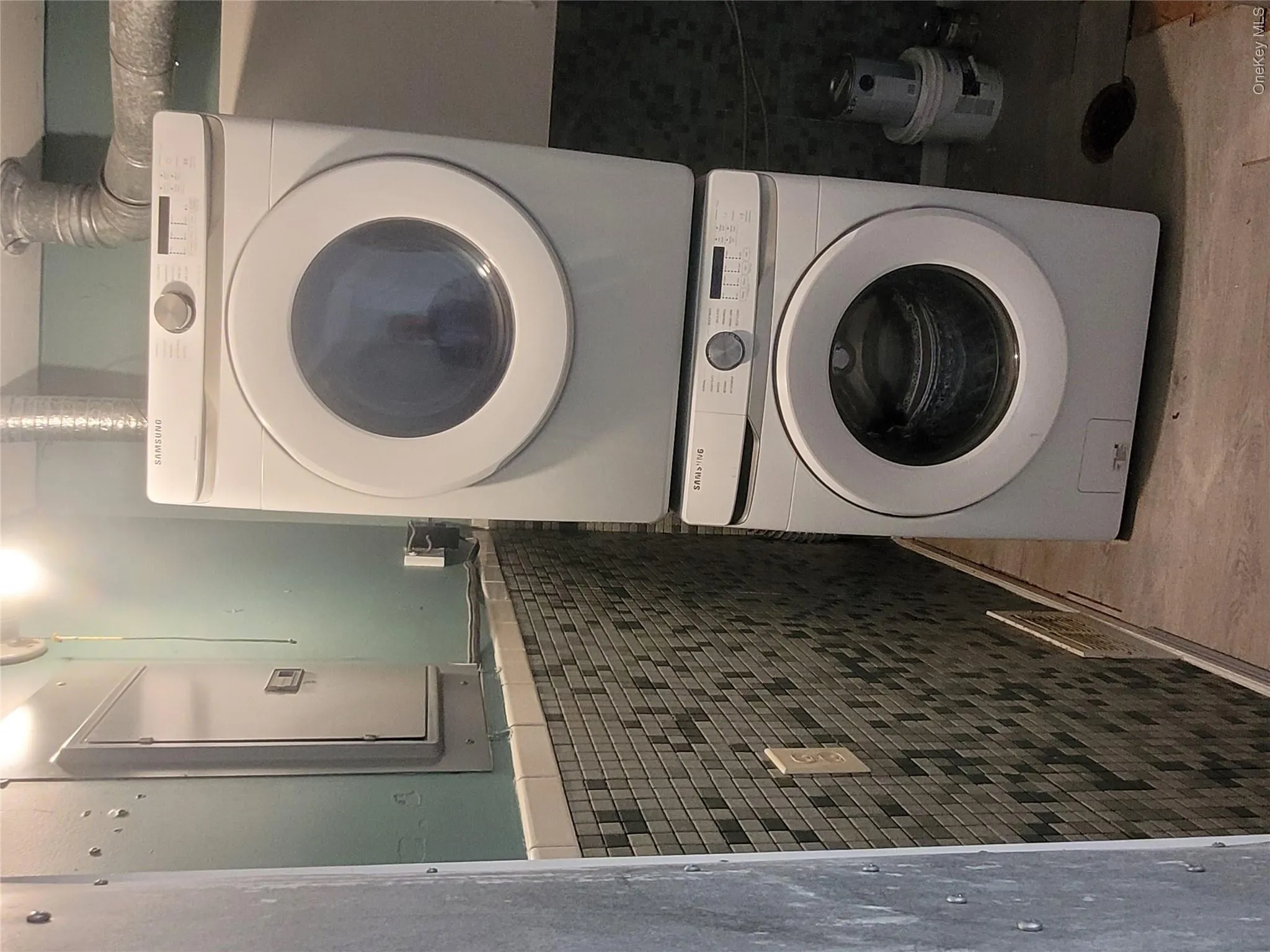 Full Size washer & dryer Full Size washer & dryer