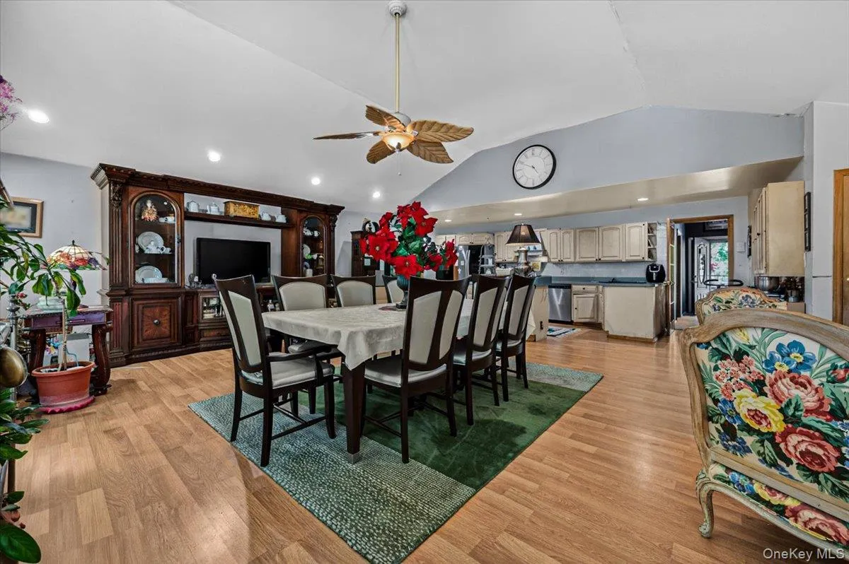 391 Orchid Drive, Brookhaven, NY, 4 Bedrooms Bedrooms, 7 Rooms Rooms,3 BathroomsBathrooms,Residential,For Rent,Orchid,0,1011247 391 Orchid Drive, Brookhaven, NY, 4 Bedrooms Bedrooms, 7 Rooms Rooms,3 BathroomsBathrooms,Residential,For Rent,Orchid,0,1011247
