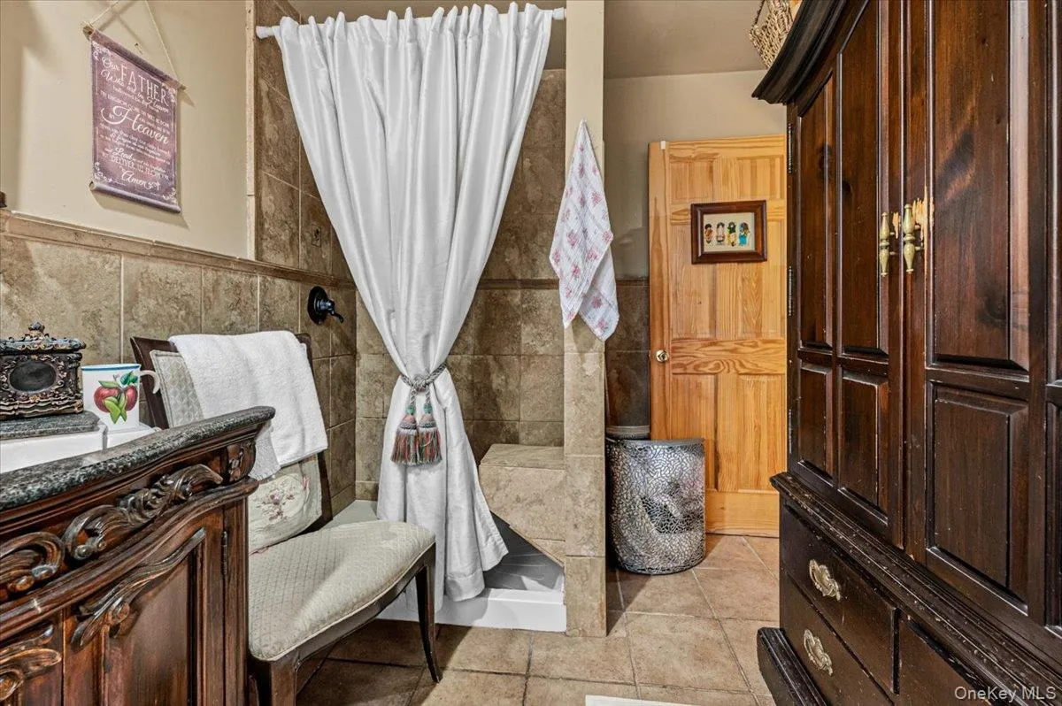 391 Orchid Drive, Brookhaven, NY, 4 Bedrooms Bedrooms, 7 Rooms Rooms,3 BathroomsBathrooms,Residential,For Rent,Orchid,0,1011247 391 Orchid Drive, Brookhaven, NY, 4 Bedrooms Bedrooms, 7 Rooms Rooms,3 BathroomsBathrooms,Residential,For Rent,Orchid,0,1011247
