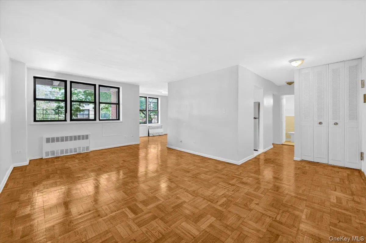 37-30 73rd St, New York, NY, 1 Bedroom Bedrooms, 3 Rooms Rooms,1 BathroomBathrooms,Residential Lease,For Rent,St,0,1011249 37-30 73rd St, New York, NY, 1 Bedroom Bedrooms, 3 Rooms Rooms,1 BathroomBathrooms,Residential Lease,For Rent,St,0,1011249
