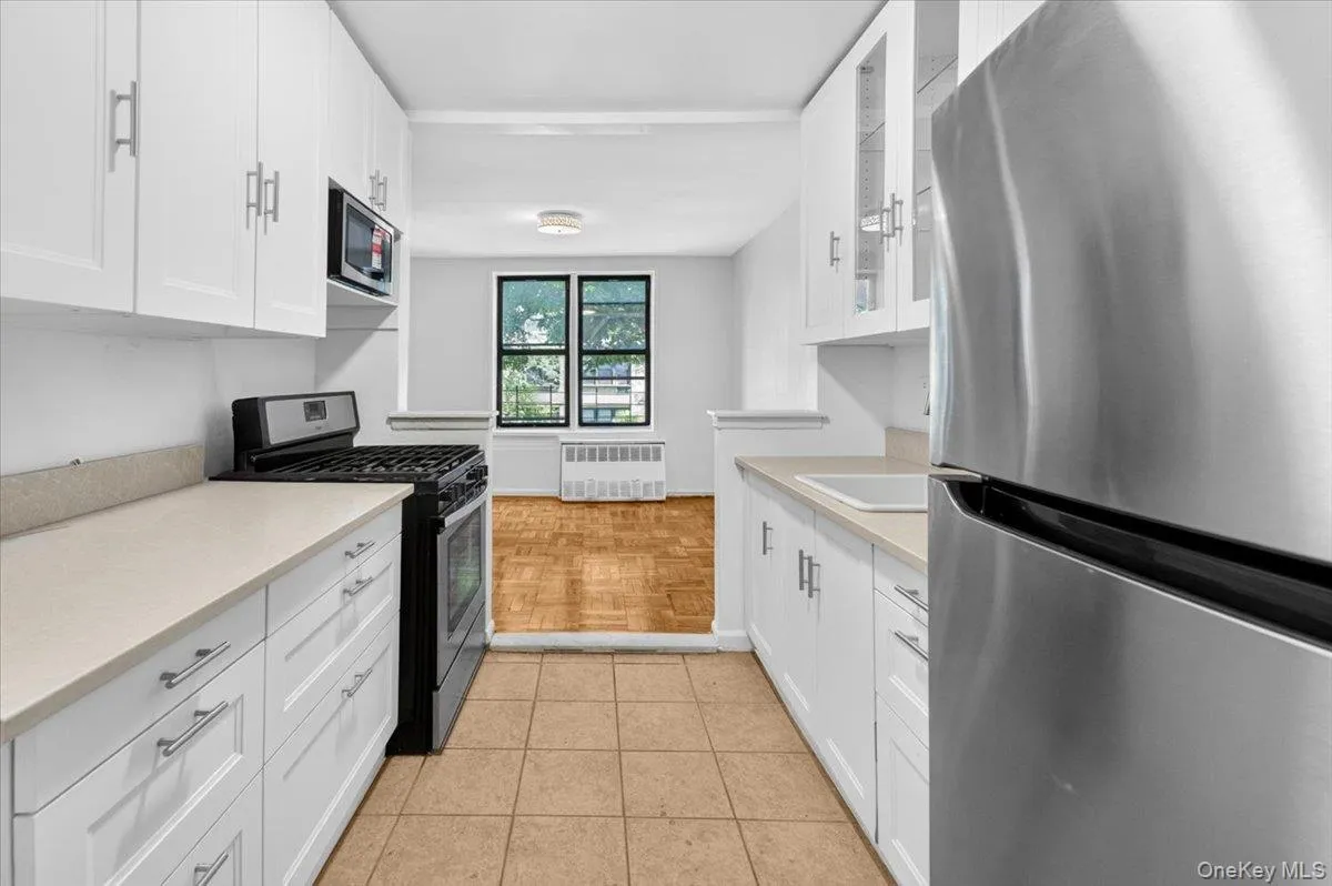 37-30 73rd St, New York, NY, 1 Bedroom Bedrooms, 3 Rooms Rooms,1 BathroomBathrooms,Residential Lease,For Rent,St,0,1011249 37-30 73rd St, New York, NY, 1 Bedroom Bedrooms, 3 Rooms Rooms,1 BathroomBathrooms,Residential Lease,For Rent,St,0,1011249