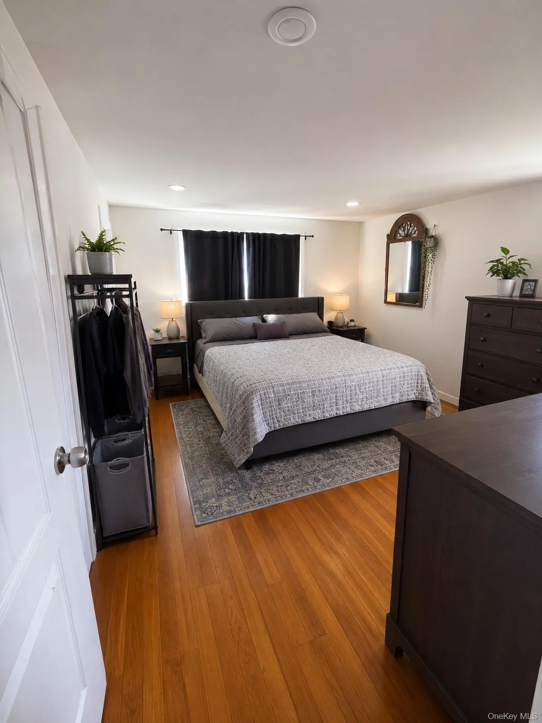 5 Zane Court, Islip, NY, 5 Bedrooms Bedrooms, 8 Rooms Rooms,2 BathroomsBathrooms,Residential,For Rent,Zane,0,1011251 5 Zane Court, Islip, NY, 5 Bedrooms Bedrooms, 8 Rooms Rooms,2 BathroomsBathrooms,Residential,For Rent,Zane,0,1011251