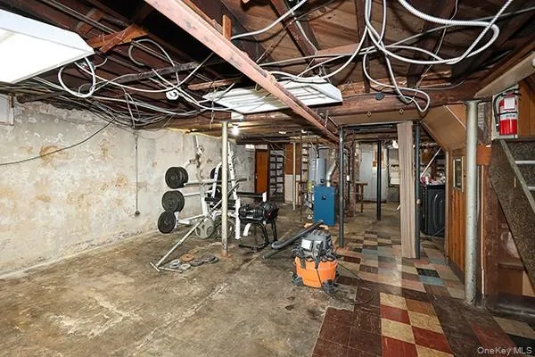 Basement (with separate entrance) Basement (with separate entrance)