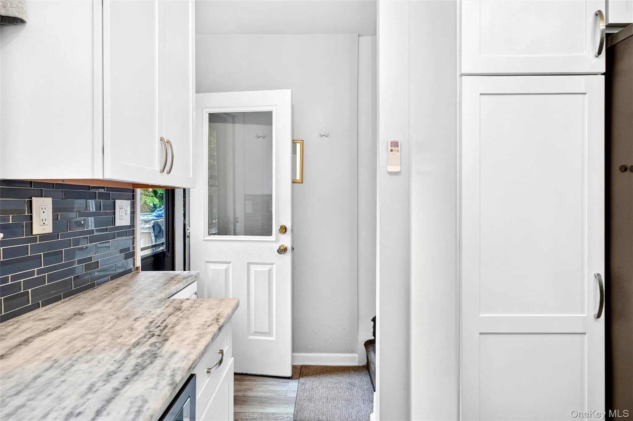 9 Hall Avenue, Clarkstown, NY, 4 Bedrooms Bedrooms, 6 Rooms Rooms,2 BathroomsBathrooms,Residential,For Rent,Hall,0,KEY1011260 9 Hall Avenue, Clarkstown, NY, 4 Bedrooms Bedrooms, 6 Rooms Rooms,2 BathroomsBathrooms,Residential,For Rent,Hall,0,KEY1011260