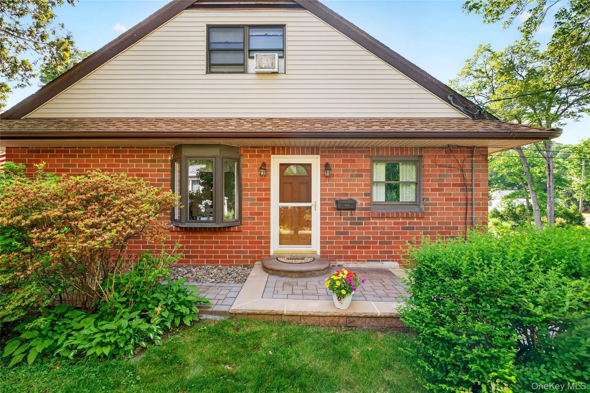 9 Hall Avenue, Clarkstown, NY, 4 Bedrooms Bedrooms, 6 Rooms Rooms,2 BathroomsBathrooms,Residential,For Rent,Hall,0,KEY1011260 9 Hall Avenue, Clarkstown, NY, 4 Bedrooms Bedrooms, 6 Rooms Rooms,2 BathroomsBathrooms,Residential,For Rent,Hall,0,KEY1011260