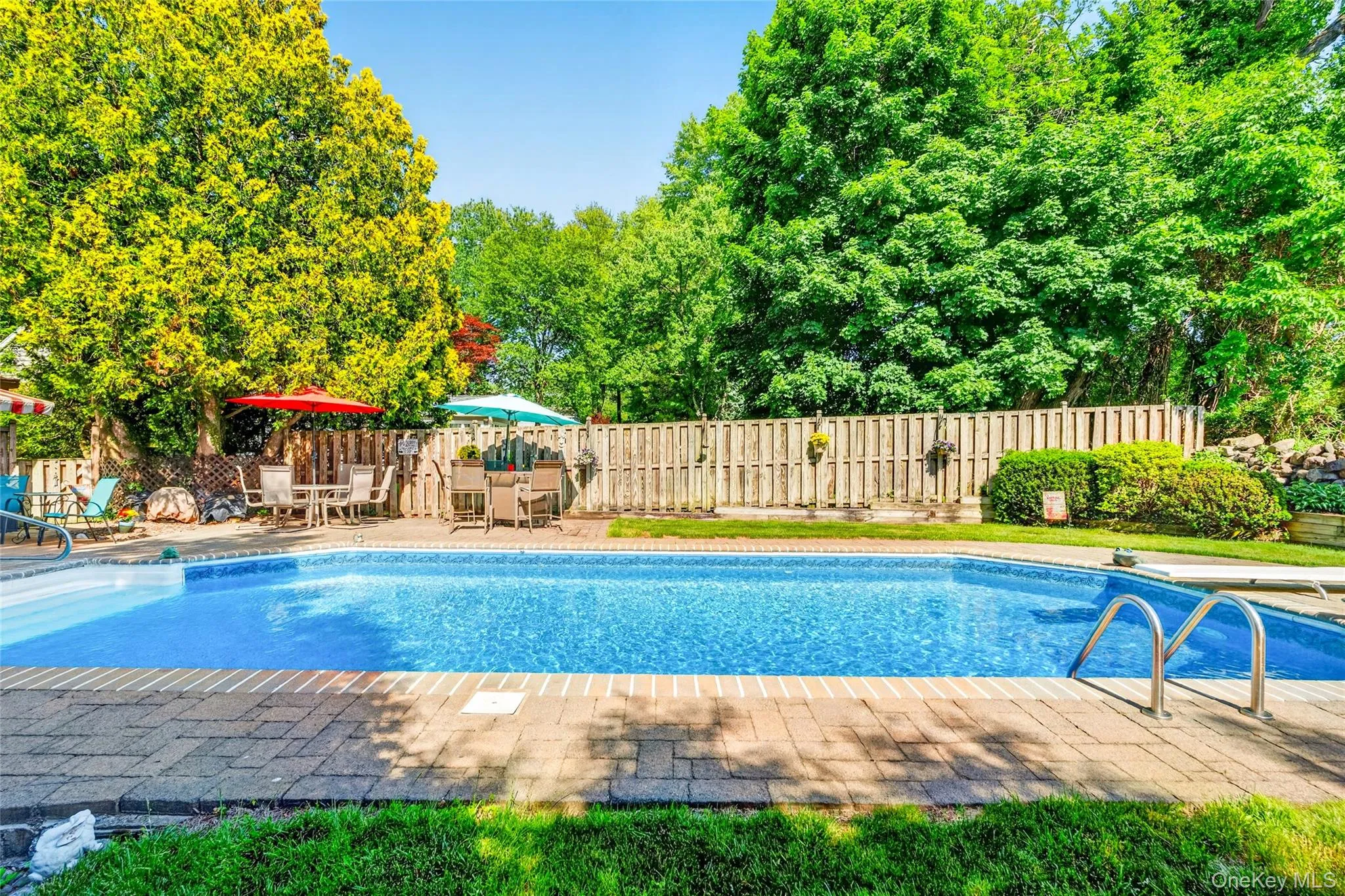 9 Hall Avenue, Clarkstown, NY, 4 Bedrooms Bedrooms, 6 Rooms Rooms,2 BathroomsBathrooms,Residential,For Rent,Hall,0,KEY1011260 9 Hall Avenue, Clarkstown, NY, 4 Bedrooms Bedrooms, 6 Rooms Rooms,2 BathroomsBathrooms,Residential,For Rent,Hall,0,KEY1011260