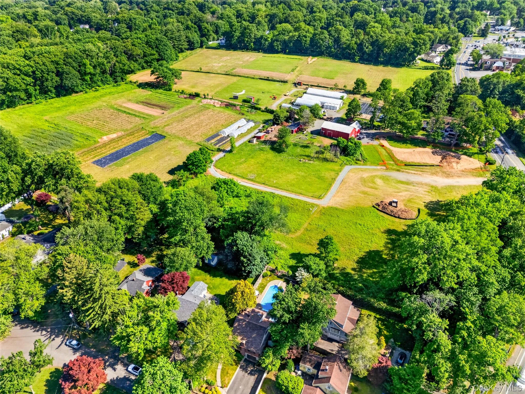 9 Hall Avenue, Clarkstown, NY, 4 Bedrooms Bedrooms, 6 Rooms Rooms,2 BathroomsBathrooms,Residential,For Rent,Hall,0,KEY1011260 9 Hall Avenue, Clarkstown, NY, 4 Bedrooms Bedrooms, 6 Rooms Rooms,2 BathroomsBathrooms,Residential,For Rent,Hall,0,KEY1011260