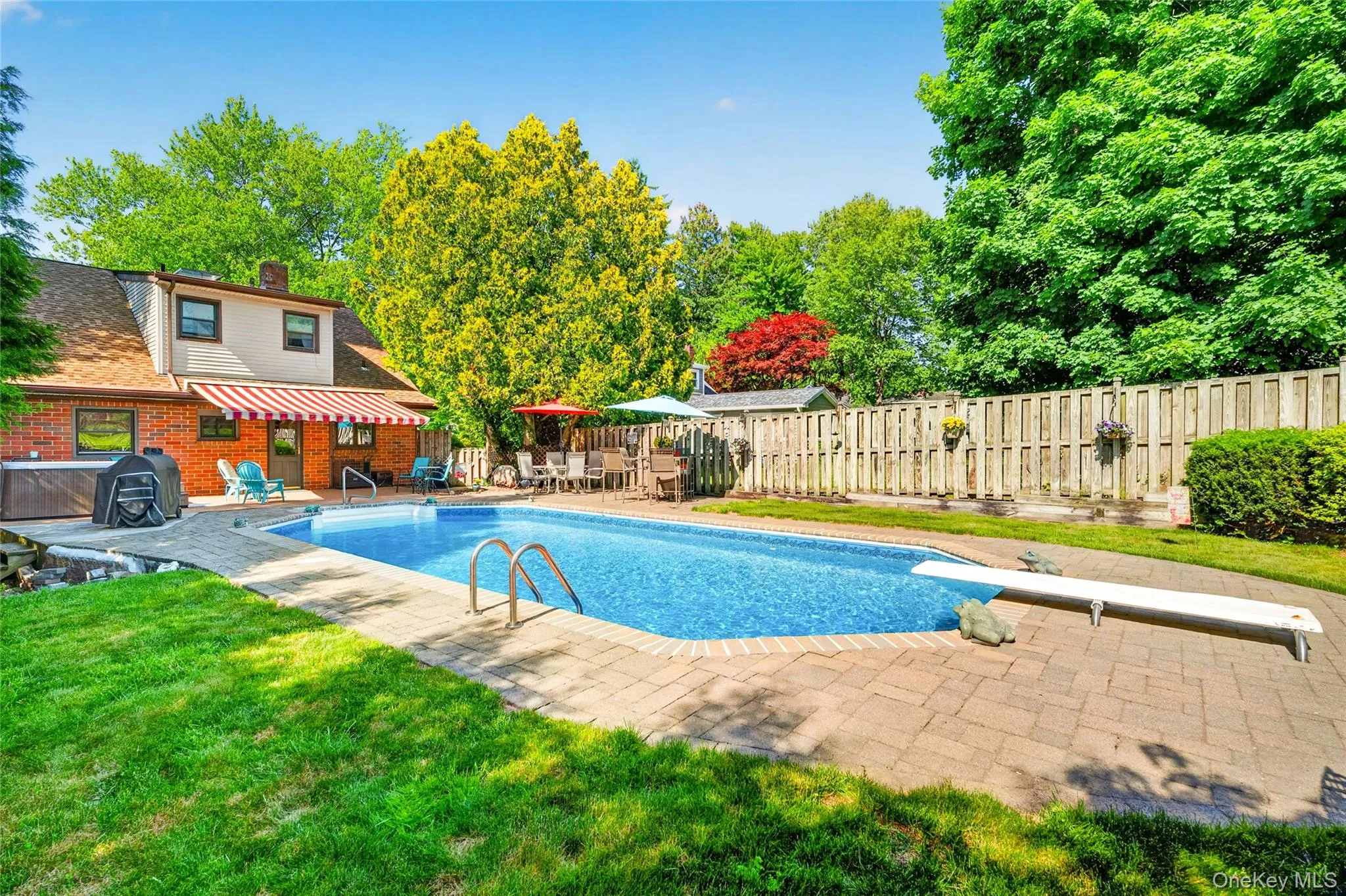9 Hall Avenue, Clarkstown, NY, 4 Bedrooms Bedrooms, 6 Rooms Rooms,2 BathroomsBathrooms,Residential,For Rent,Hall,0,KEY1011260 9 Hall Avenue, Clarkstown, NY, 4 Bedrooms Bedrooms, 6 Rooms Rooms,2 BathroomsBathrooms,Residential,For Rent,Hall,0,KEY1011260