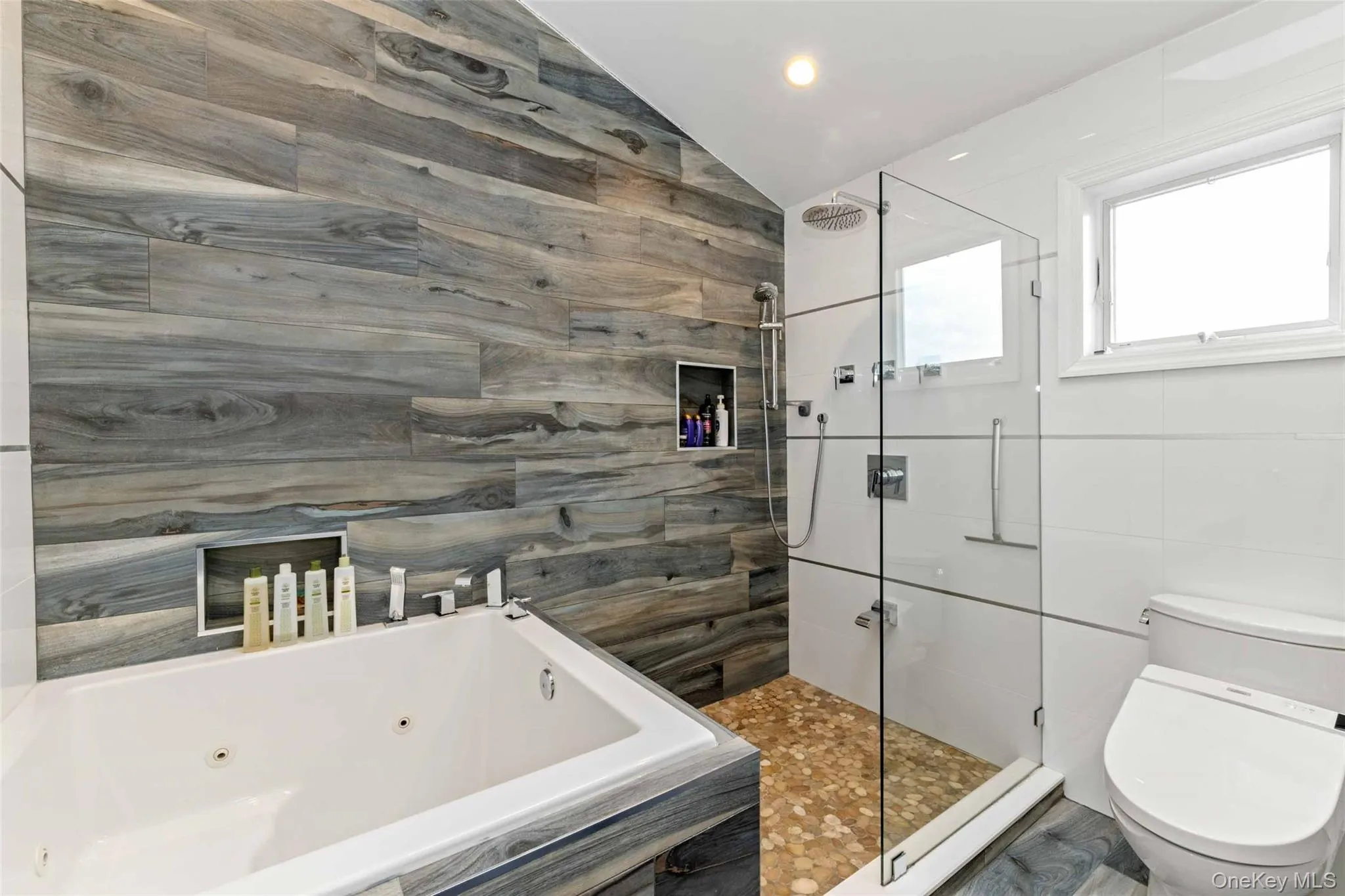 125 Beach 3rd Street, New York, NY, 6 Bedrooms Bedrooms, 9 Rooms Rooms,4 BathroomsBathrooms,Residential,For Rent,Beach 3rd,0,1011261 125 Beach 3rd Street, New York, NY, 6 Bedrooms Bedrooms, 9 Rooms Rooms,4 BathroomsBathrooms,Residential,For Rent,Beach 3rd,0,1011261