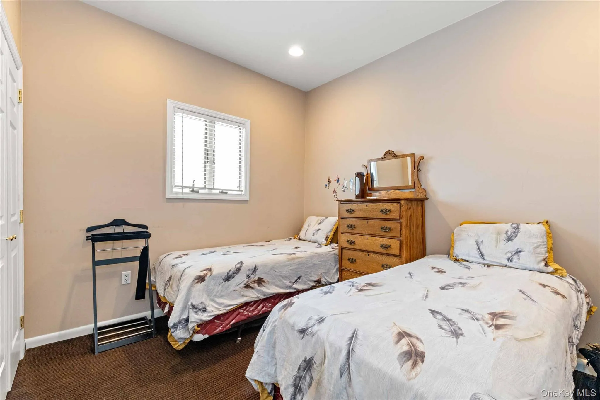125 Beach 3rd Street, New York, NY, 6 Bedrooms Bedrooms, 9 Rooms Rooms,4 BathroomsBathrooms,Residential,For Rent,Beach 3rd,0,1011261 125 Beach 3rd Street, New York, NY, 6 Bedrooms Bedrooms, 9 Rooms Rooms,4 BathroomsBathrooms,Residential,For Rent,Beach 3rd,0,1011261