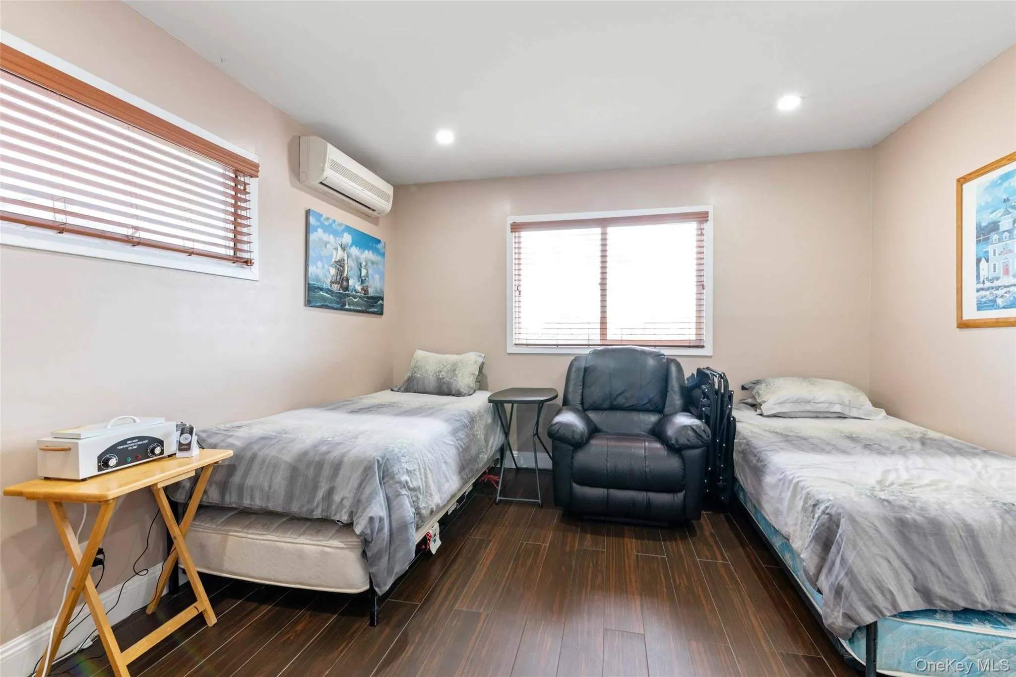 125 Beach 3rd Street, New York, NY, 6 Bedrooms Bedrooms, 9 Rooms Rooms,4 BathroomsBathrooms,Residential,For Rent,Beach 3rd,0,1011261 125 Beach 3rd Street, New York, NY, 6 Bedrooms Bedrooms, 9 Rooms Rooms,4 BathroomsBathrooms,Residential,For Rent,Beach 3rd,0,1011261