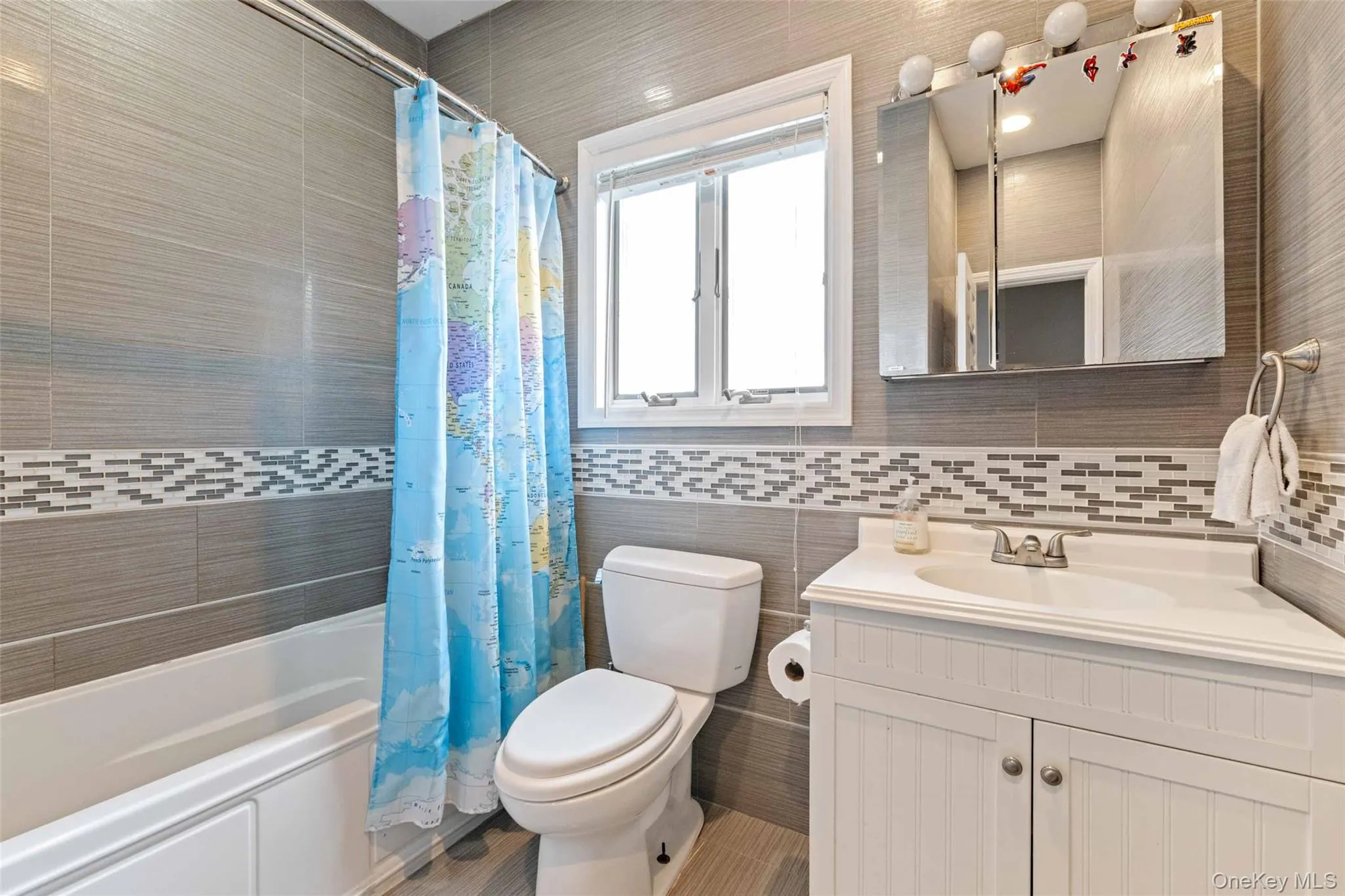 125 Beach 3rd Street, New York, NY, 6 Bedrooms Bedrooms, 9 Rooms Rooms,4 BathroomsBathrooms,Residential,For Rent,Beach 3rd,0,1011261 125 Beach 3rd Street, New York, NY, 6 Bedrooms Bedrooms, 9 Rooms Rooms,4 BathroomsBathrooms,Residential,For Rent,Beach 3rd,0,1011261